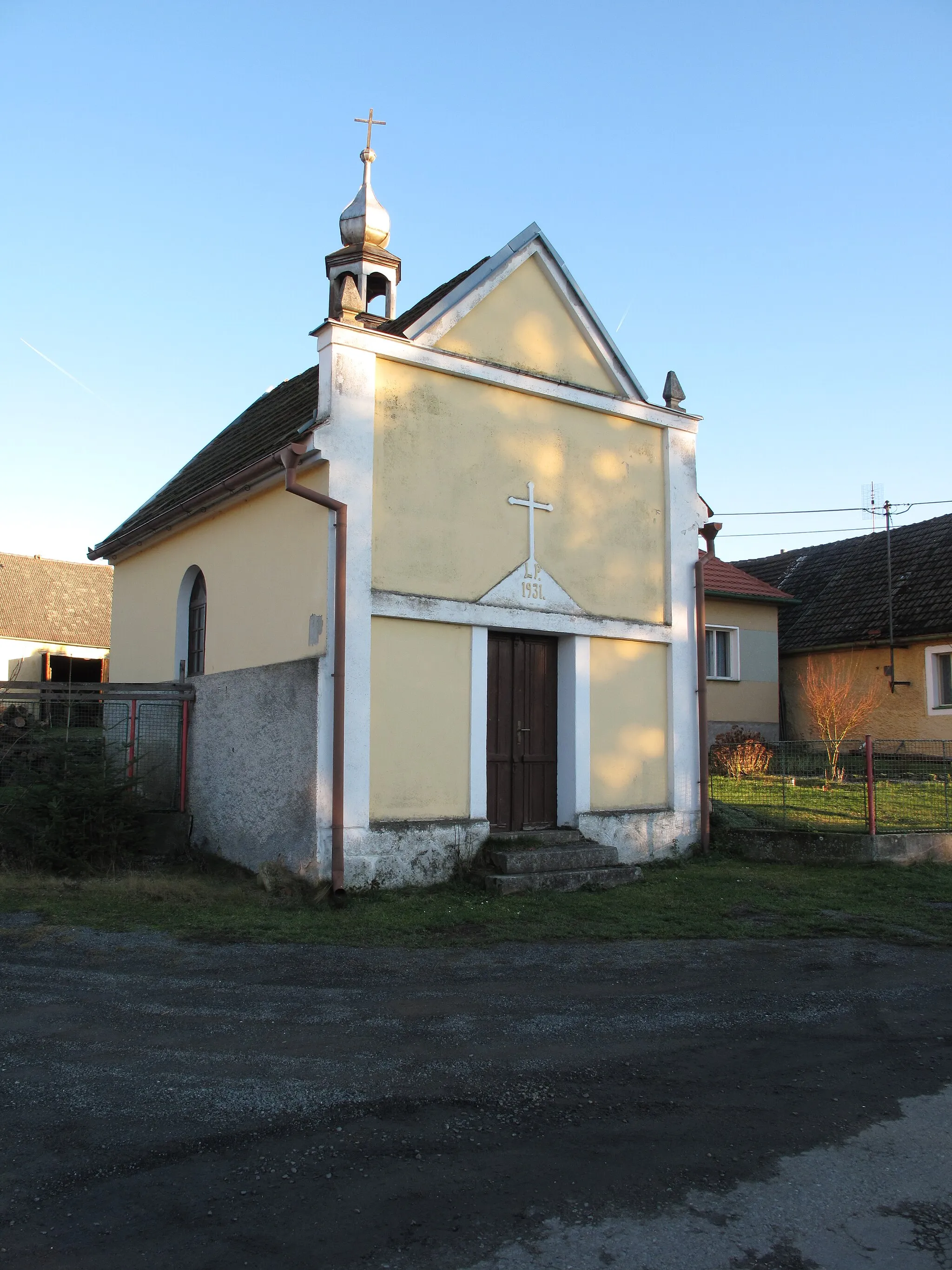 Photo showing: Chapelin Újezdek. Plzeň-jih District, Czech Republic.