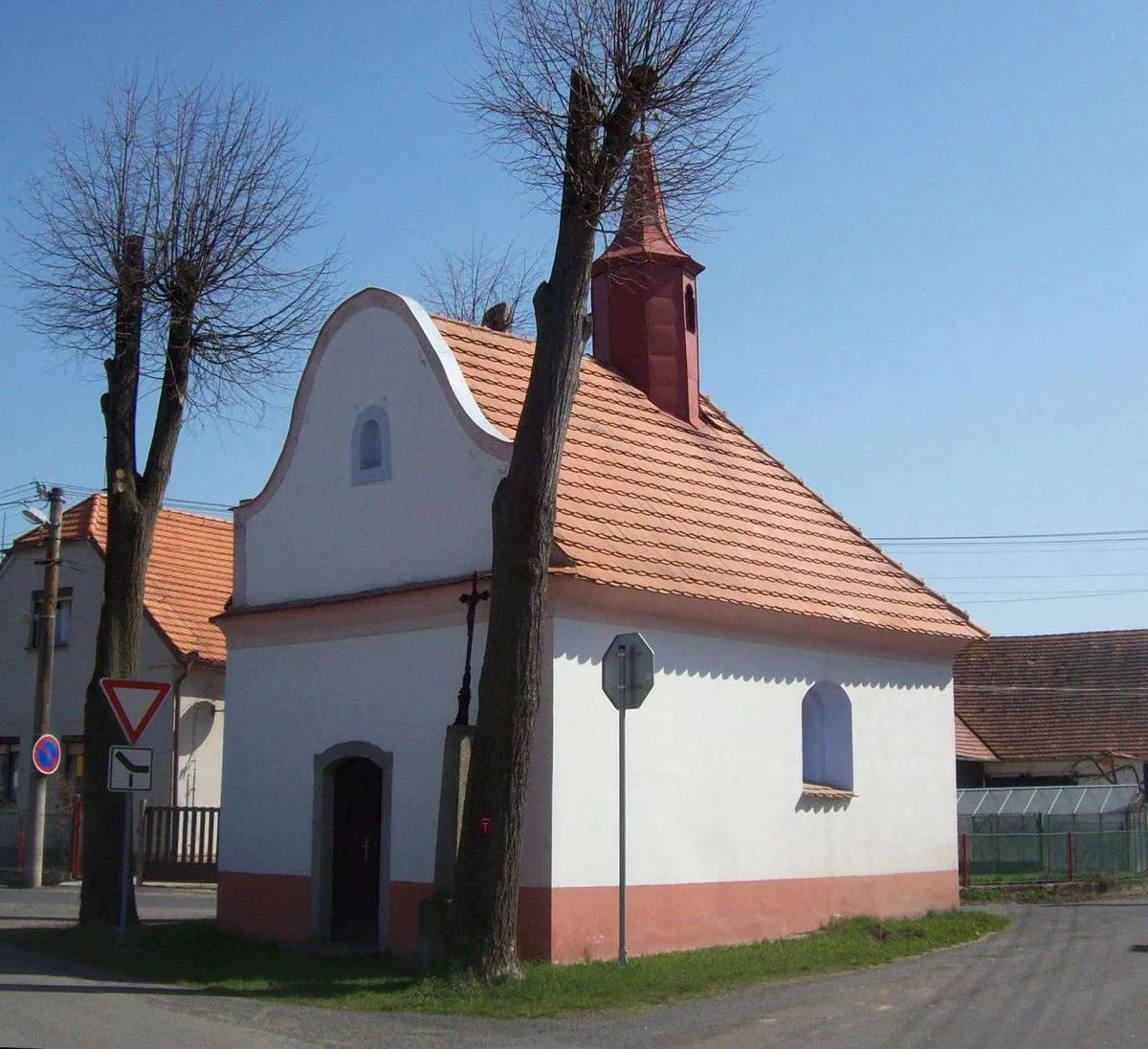 Photo showing: Chapel in Mladý Smolivec in Plzeň-South District – entry no. 4987.