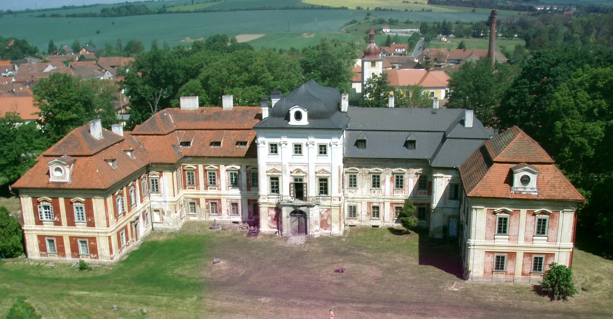 Photo showing: Dolni Lukavice - Castle