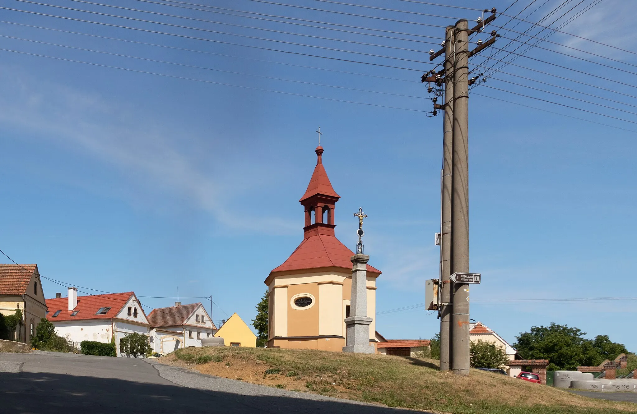 Photo showing: Černotín, chapel