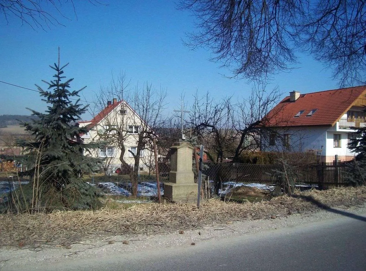 Photo showing: Wayside cross in Třemošná in Plzeň-North District – entry no. 4357.