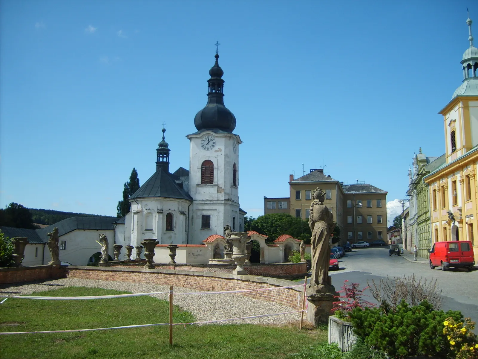 Photo showing: Square of Manětín.