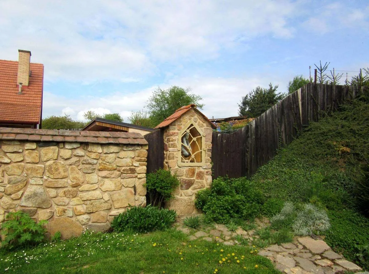 Photo showing: Chapel-shrine in Kralovice in Plzeň-North District – entry no. 10380.