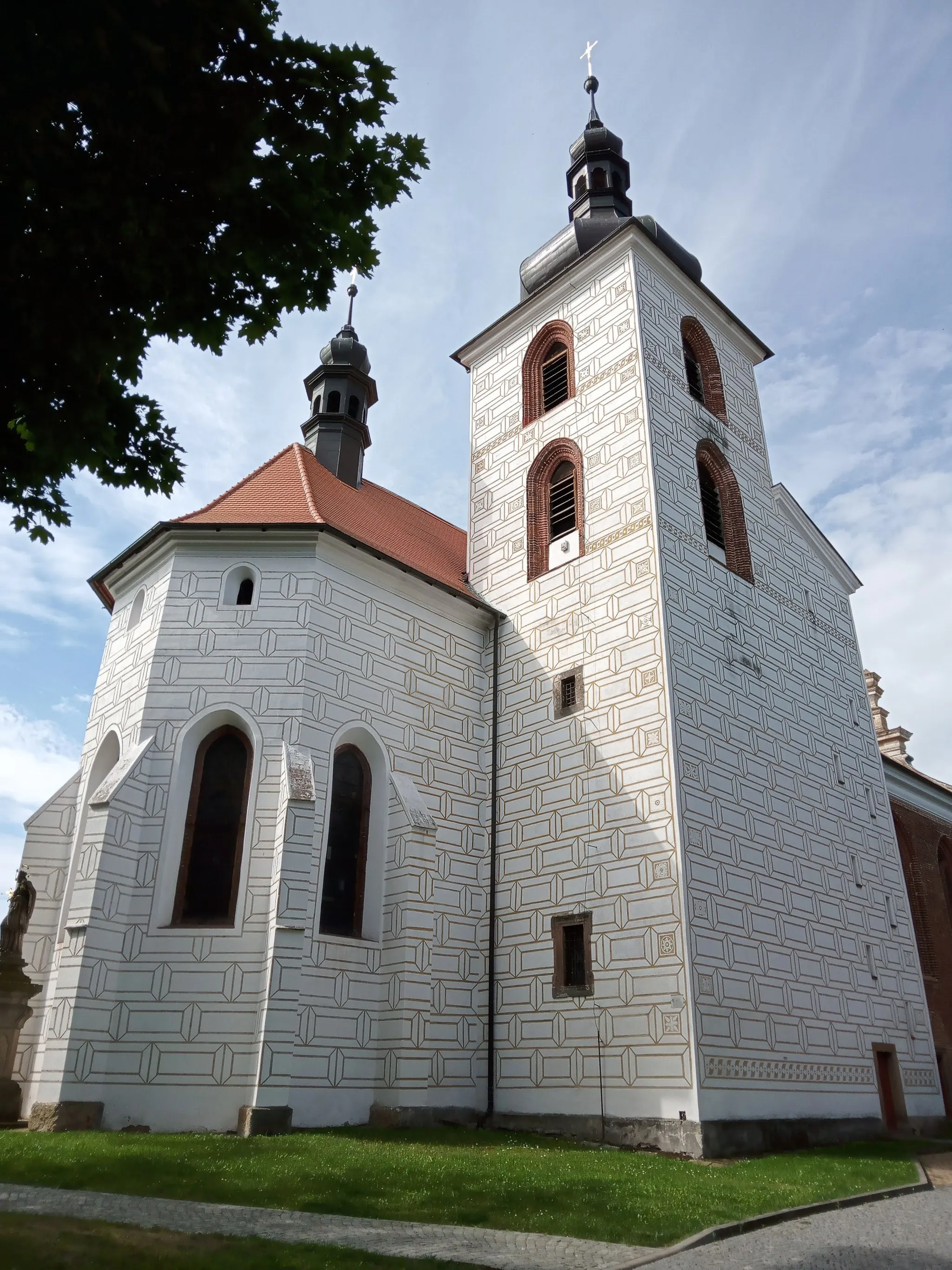 Photo showing: Kostel svatého Petra a Pavla v Kralovicích