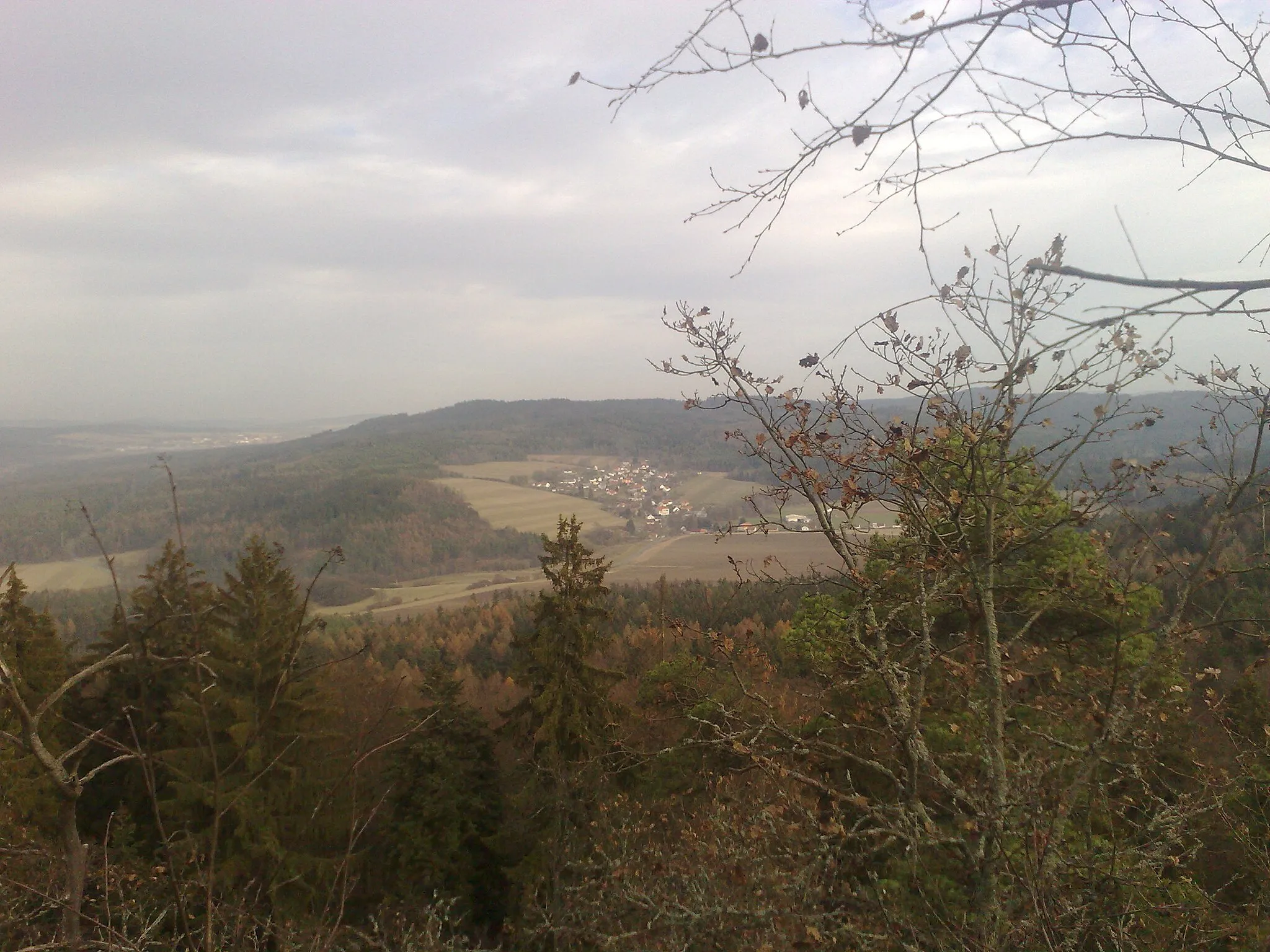 Photo showing: Village of Hůrky as seen from Mt. Žďár (629 m) near Rokycany, Czech Republic.