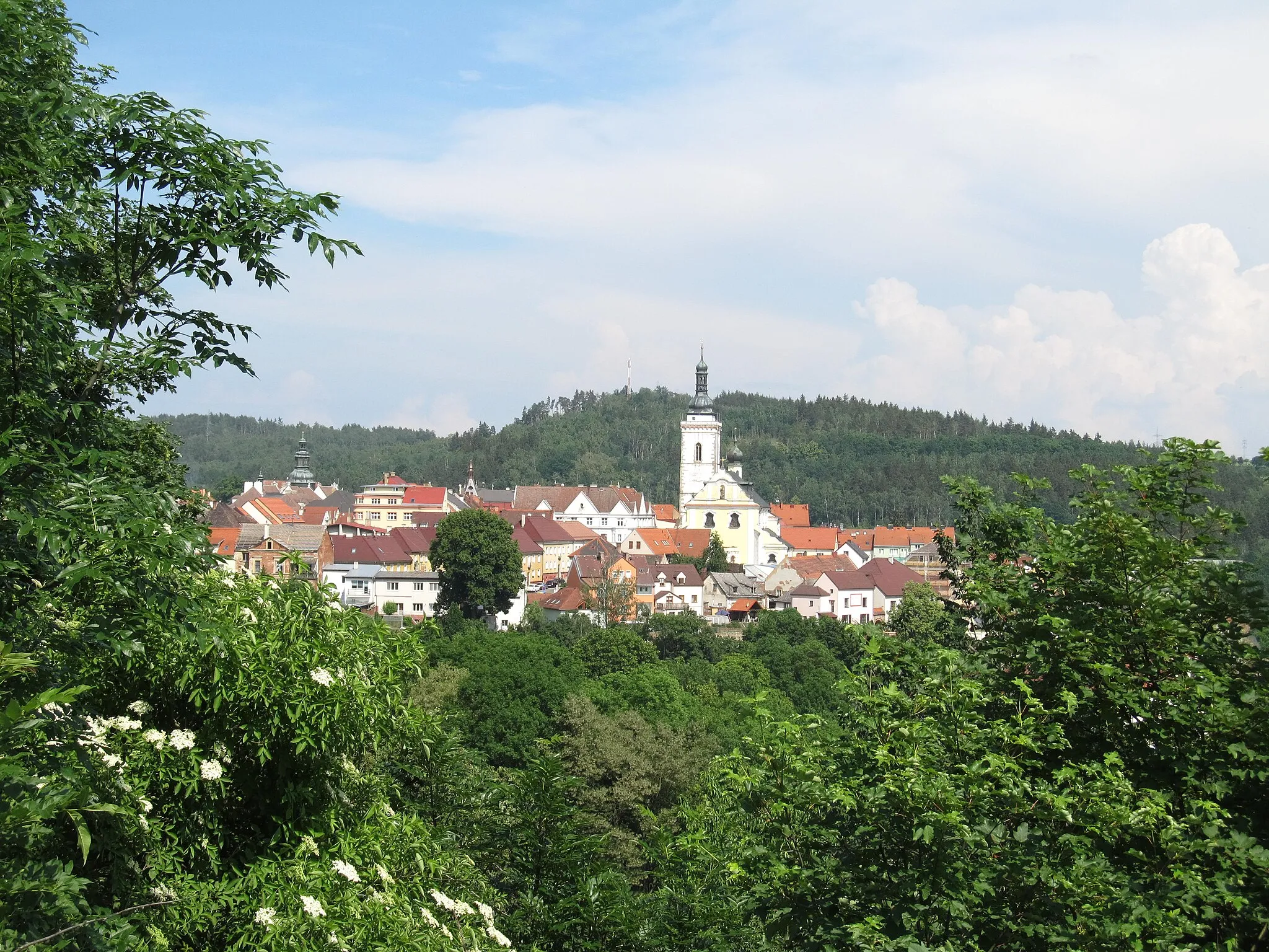 Photo showing: Panorama centra města z Plzeňské ulice