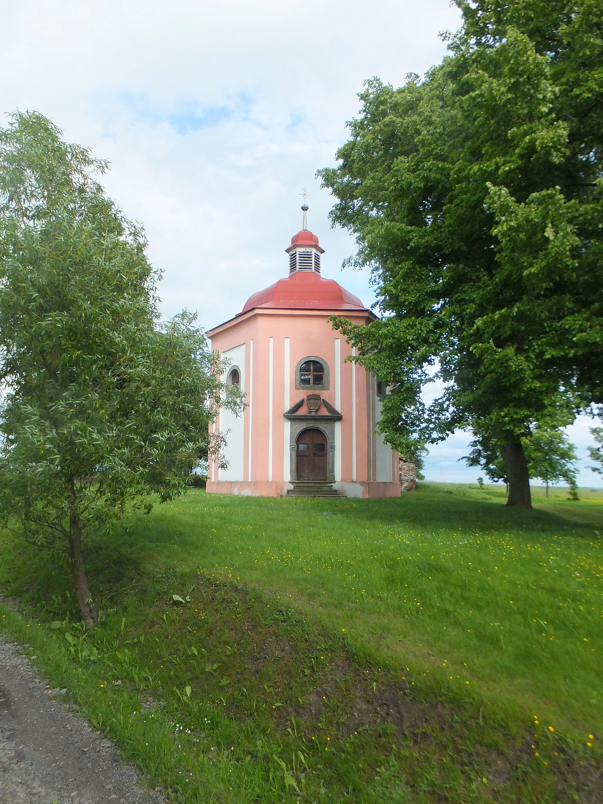 Photo showing: The chapel of Saint John of Nepomuk in Nedražice