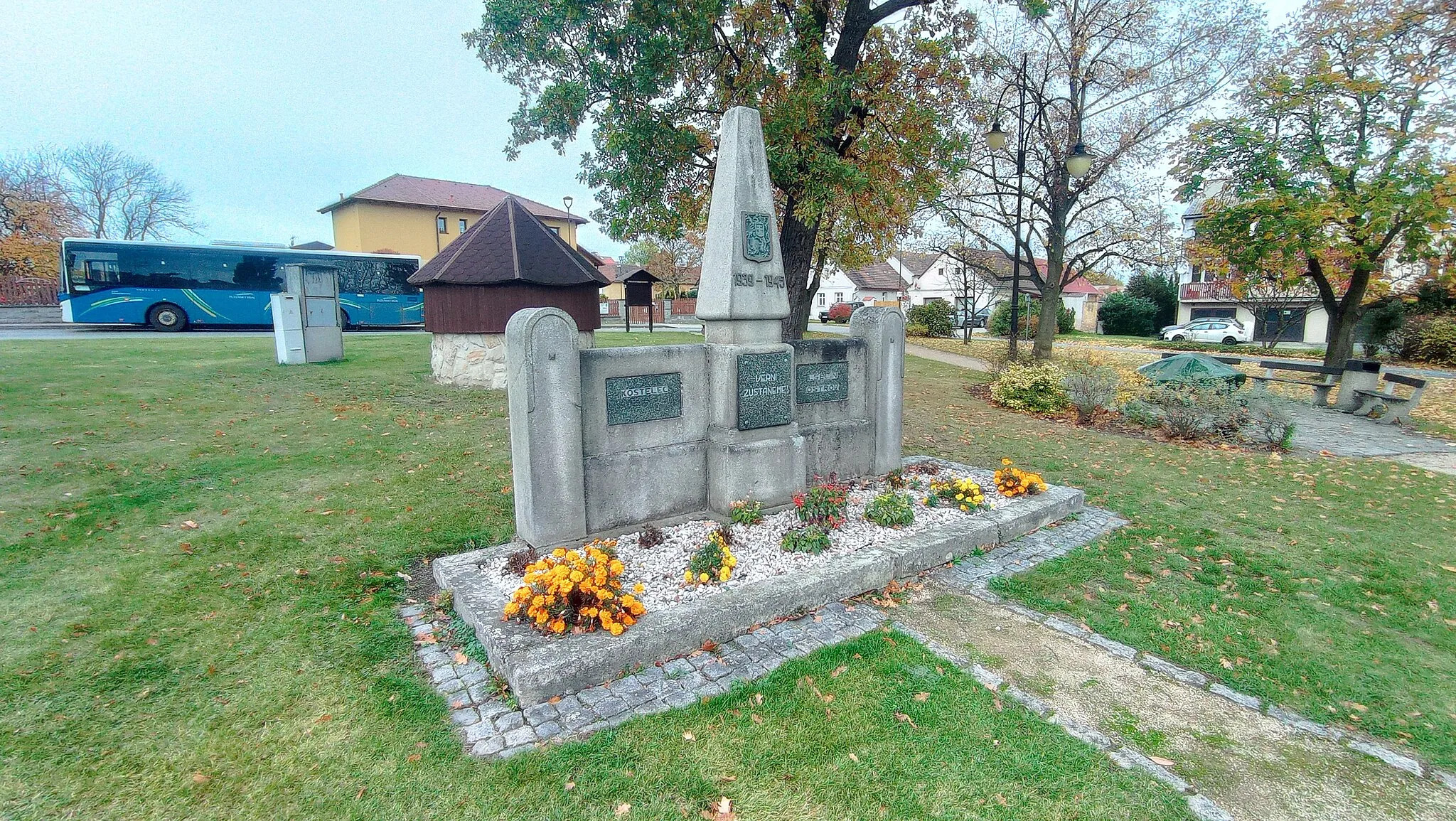 Photo showing: Pomník padlým v Kostelci (pomník padlým v obci Kostelec, okres Tachov)