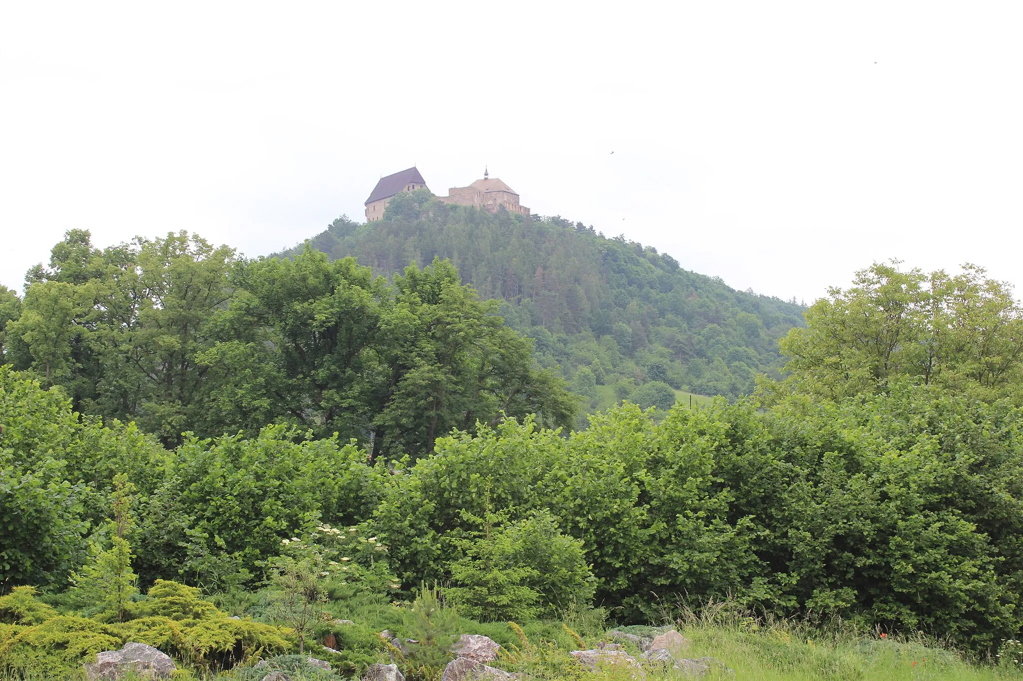 Photo showing: Views of Castle Točník