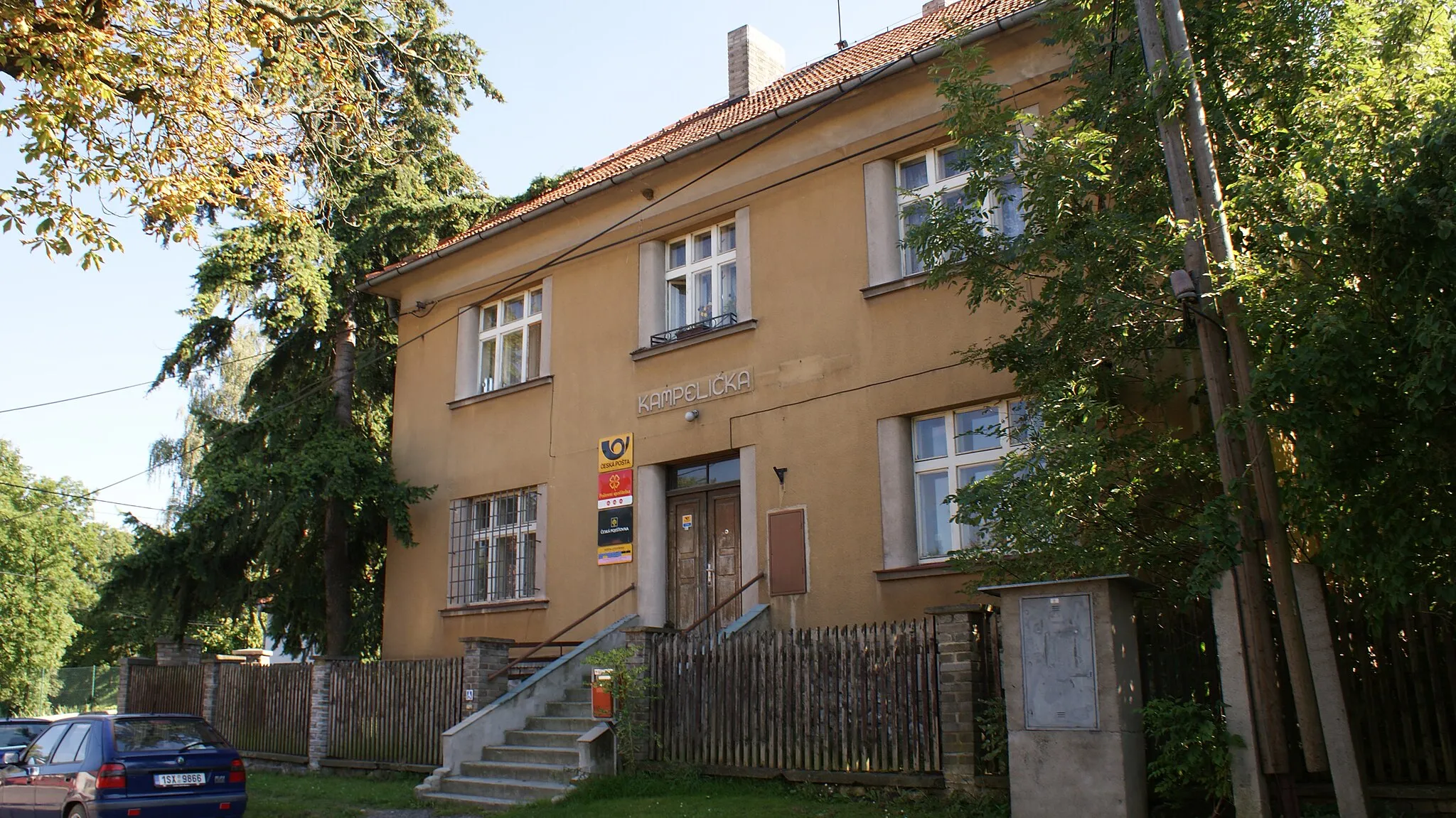 Photo showing: Pošta v severozápadní části Svinaře v ulici Obecni