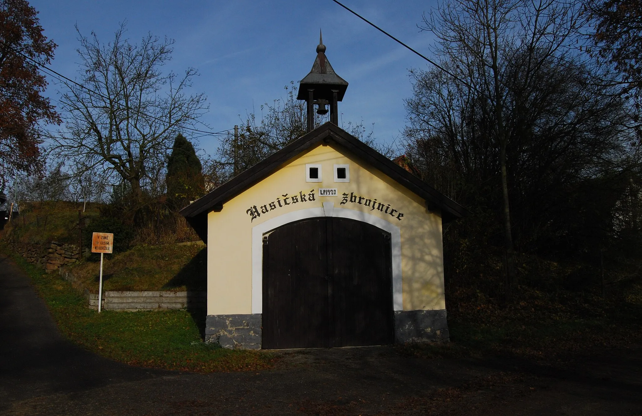 Photo showing: Počaply village in Příbram District, Czech Republic.