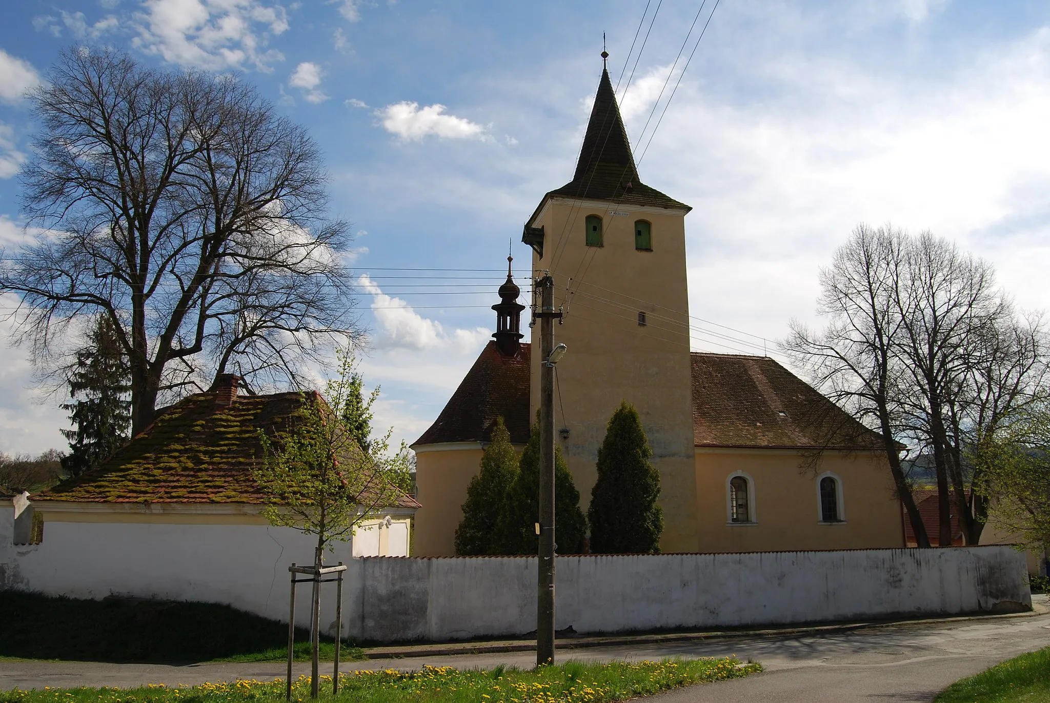 Photo showing: Kostel Nejsvětější Trojice. Jesenice (okres Příbram). Česká republika.
