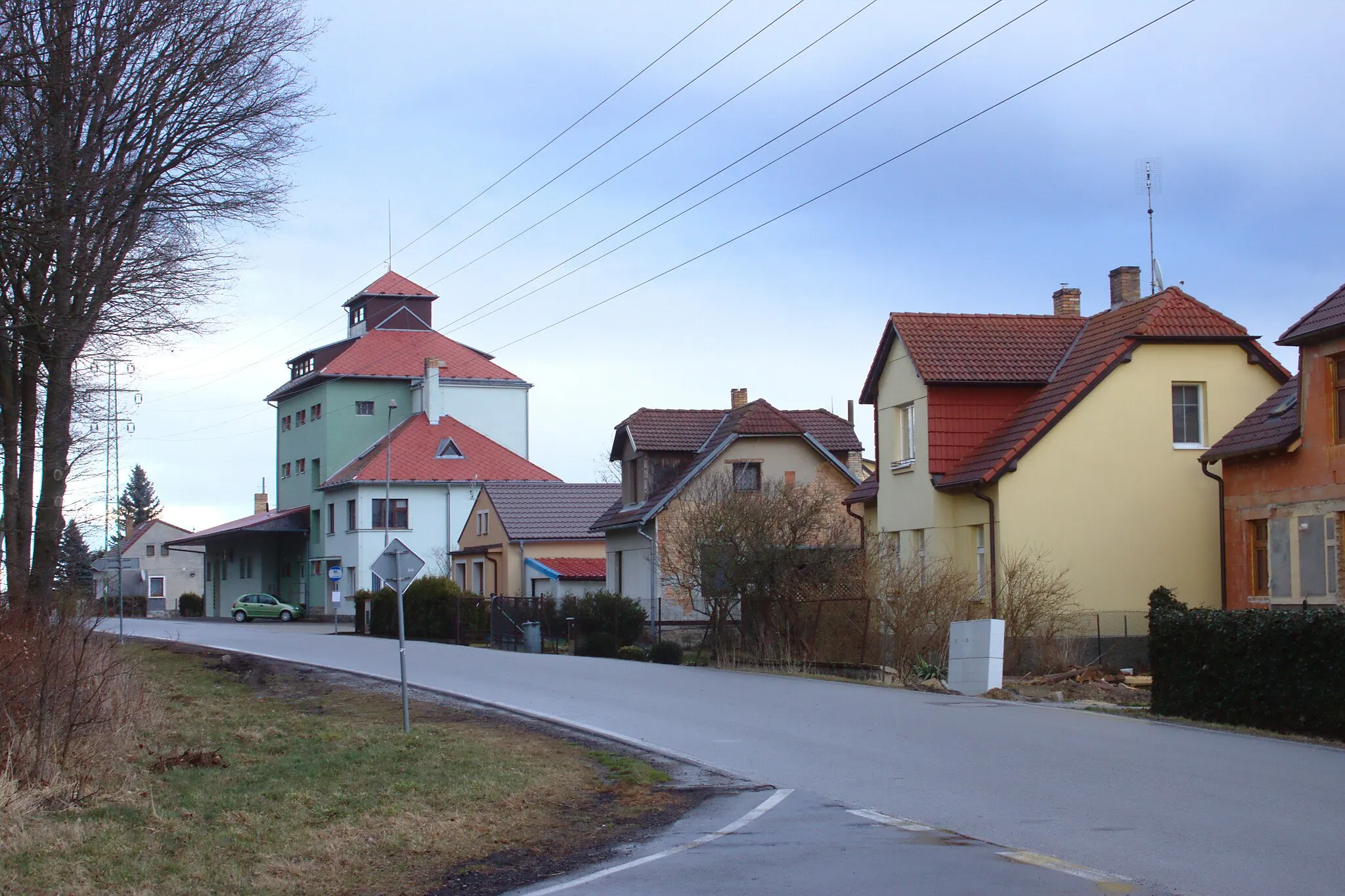 Photo showing: Silnice ve Velešíně-Nádraží, Jihočeský kraj