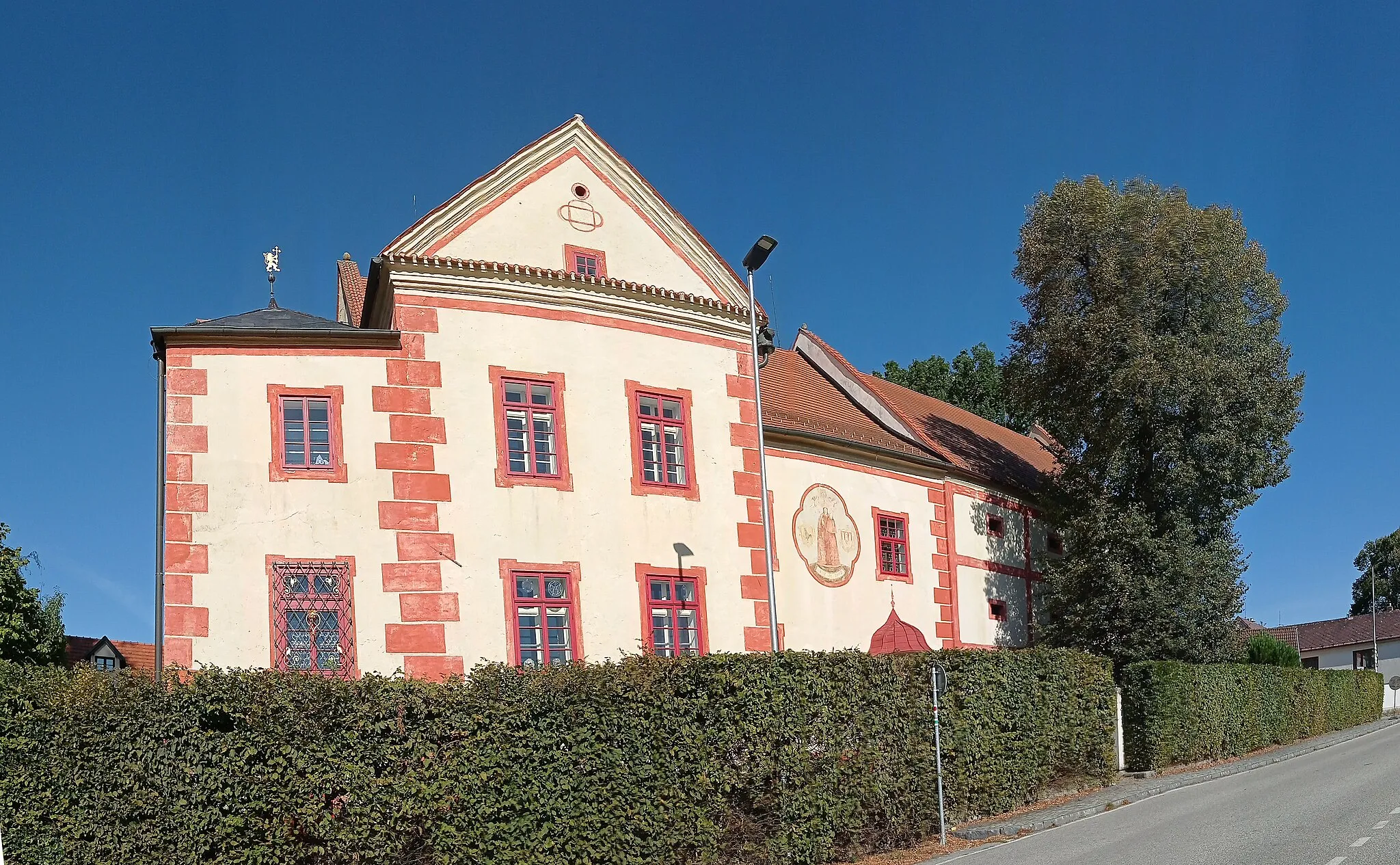 Photo showing: Castle in the village of Ostrolovský Újezd, České Budějovice District, South Bohemian Region, Czechia