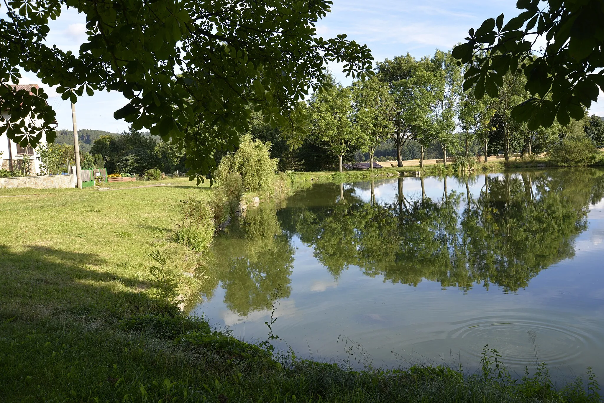 Photo showing: Týnec is a village, part of community Malý Bor in Klatovy District