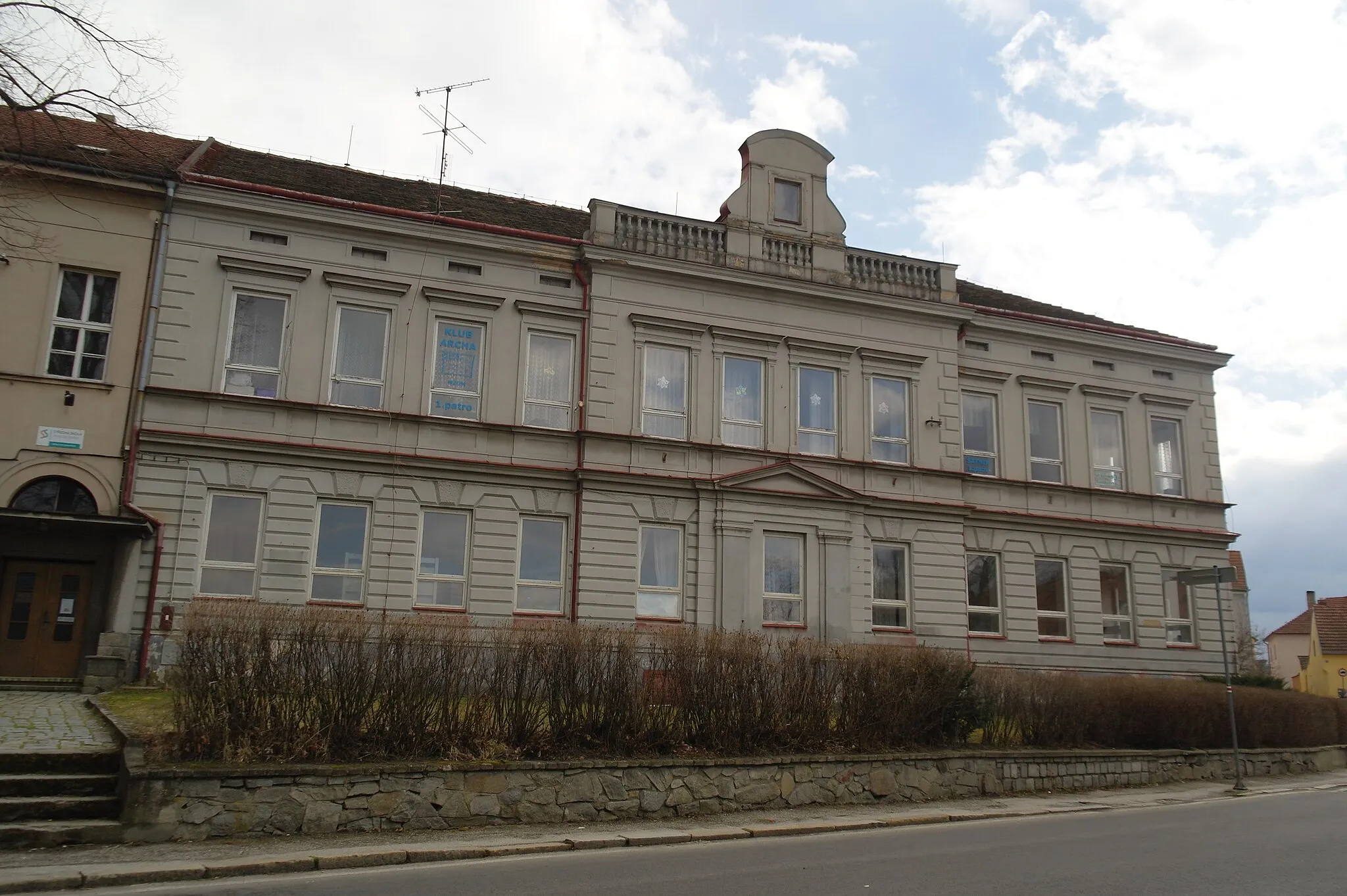 Photo showing: Trhové Sviny, školní budova, součást střední školy