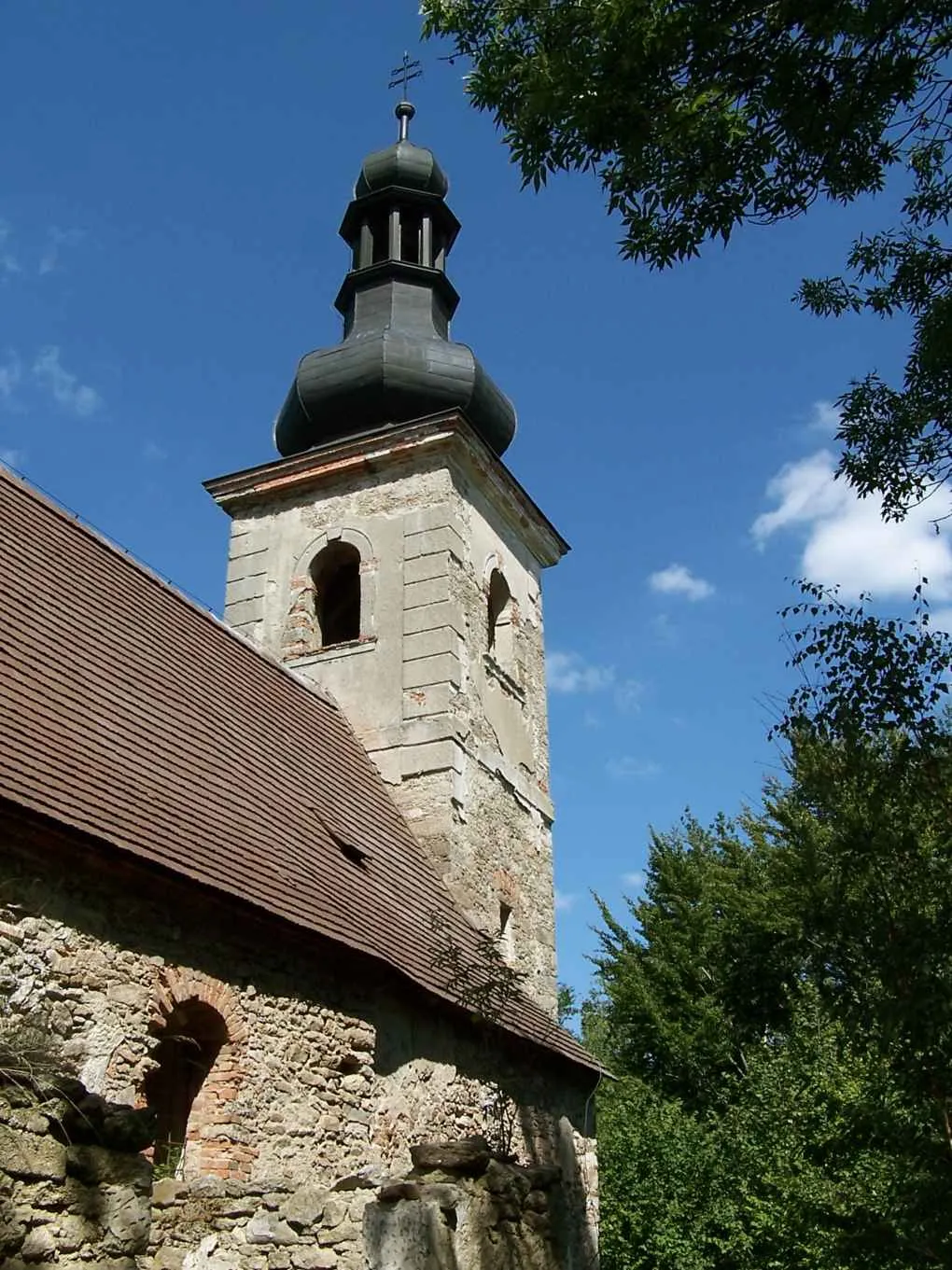 Photo showing: Church in Klení