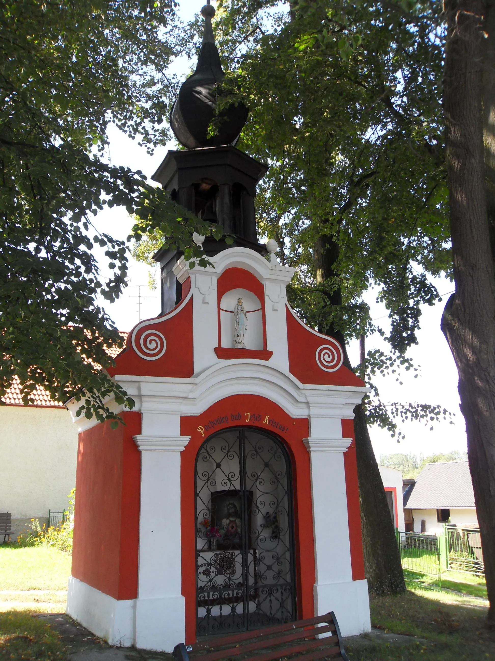 Photo showing: Chapel in Svébohy, Horní Stropnice, České Budějovice district, Czech Republic