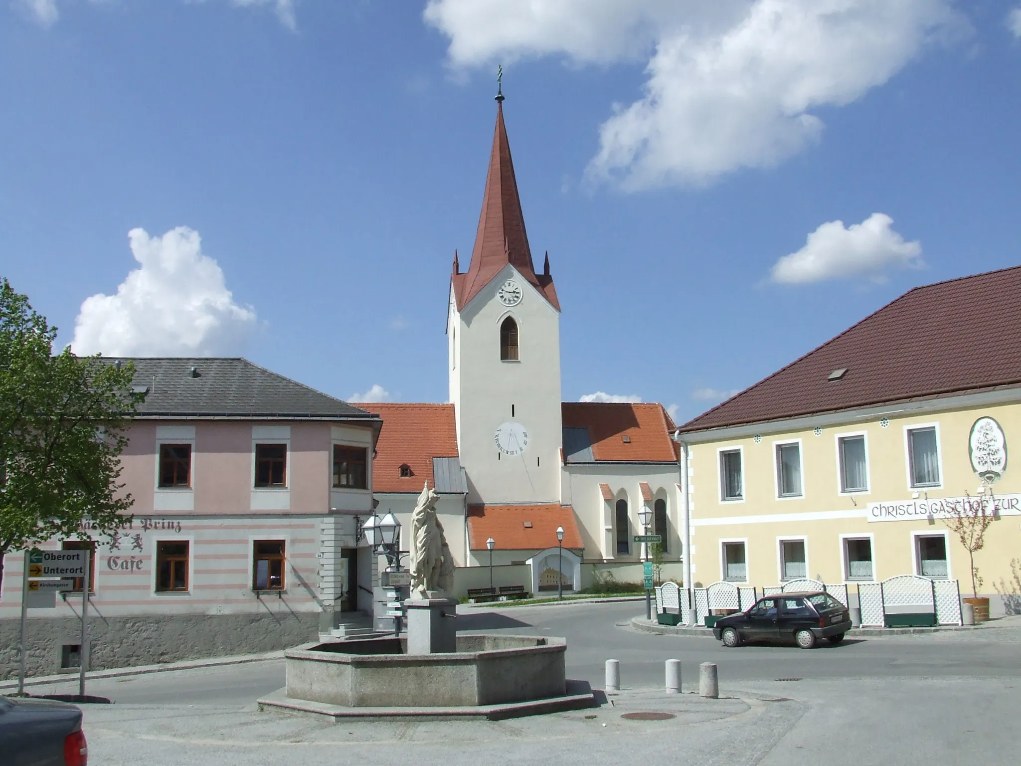 Photo showing: Hauptplatz Schweiggers mit Pfarrkirche

This media shows the protected monument with the number 75975 in Austria. (Commons, de, Wikidata)

This media shows the protected monument with the number 55640 in Austria. (Commons, de, Wikidata)