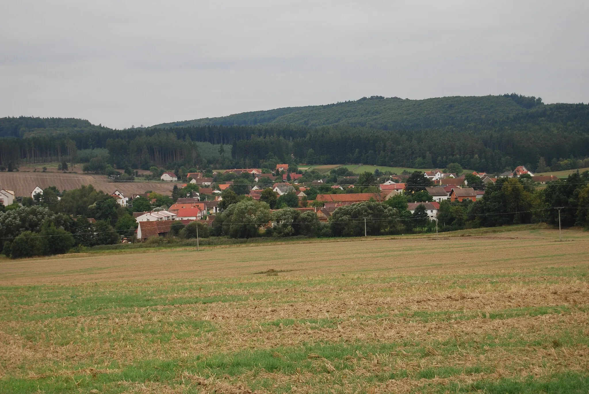 Photo showing: Albrechtice nad Vltavou village in Pisek District, Czech Republic.