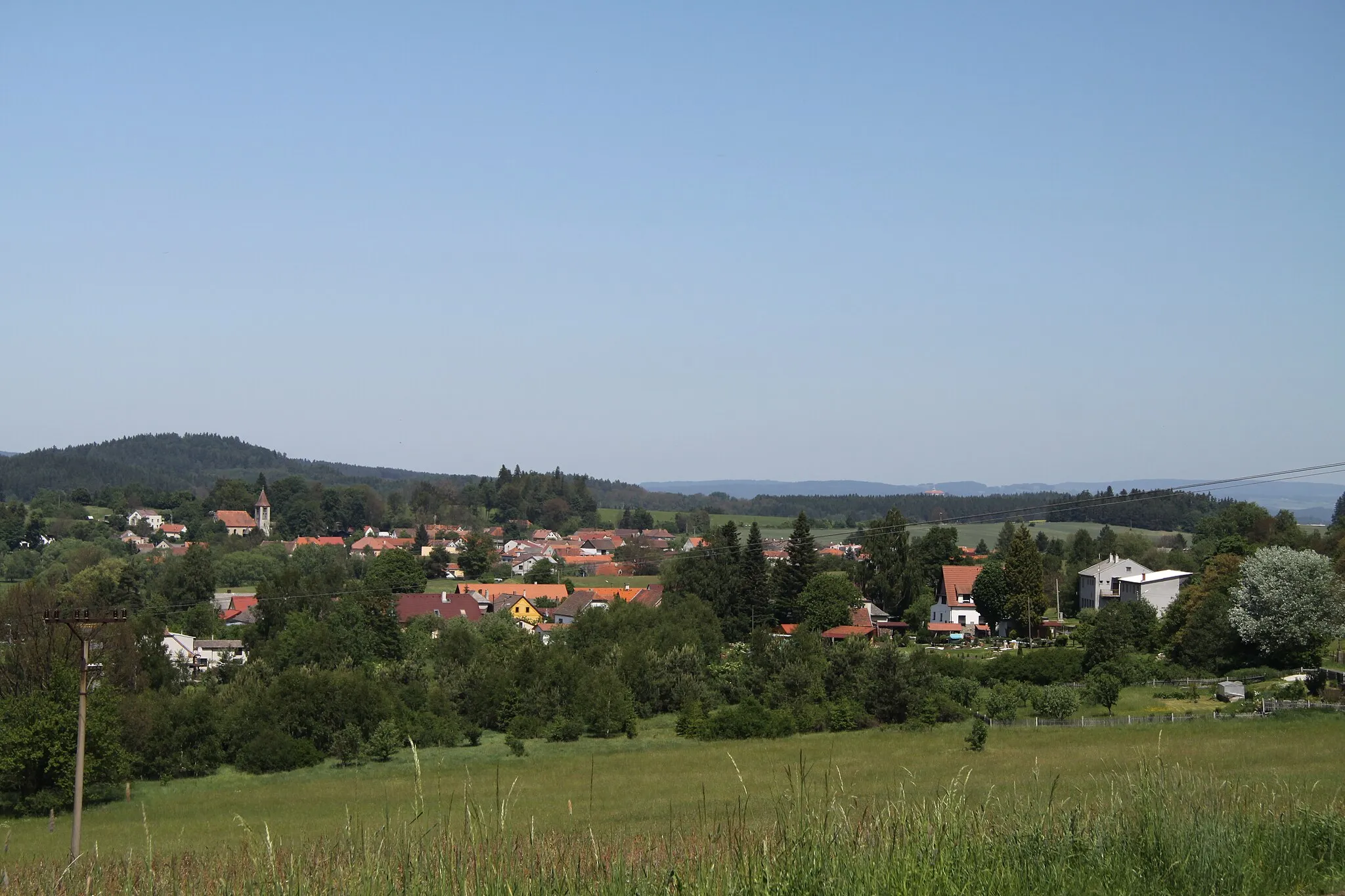 Photo showing: Panorama view to the Neurazy village, Plzeň-South District, Czech Republic