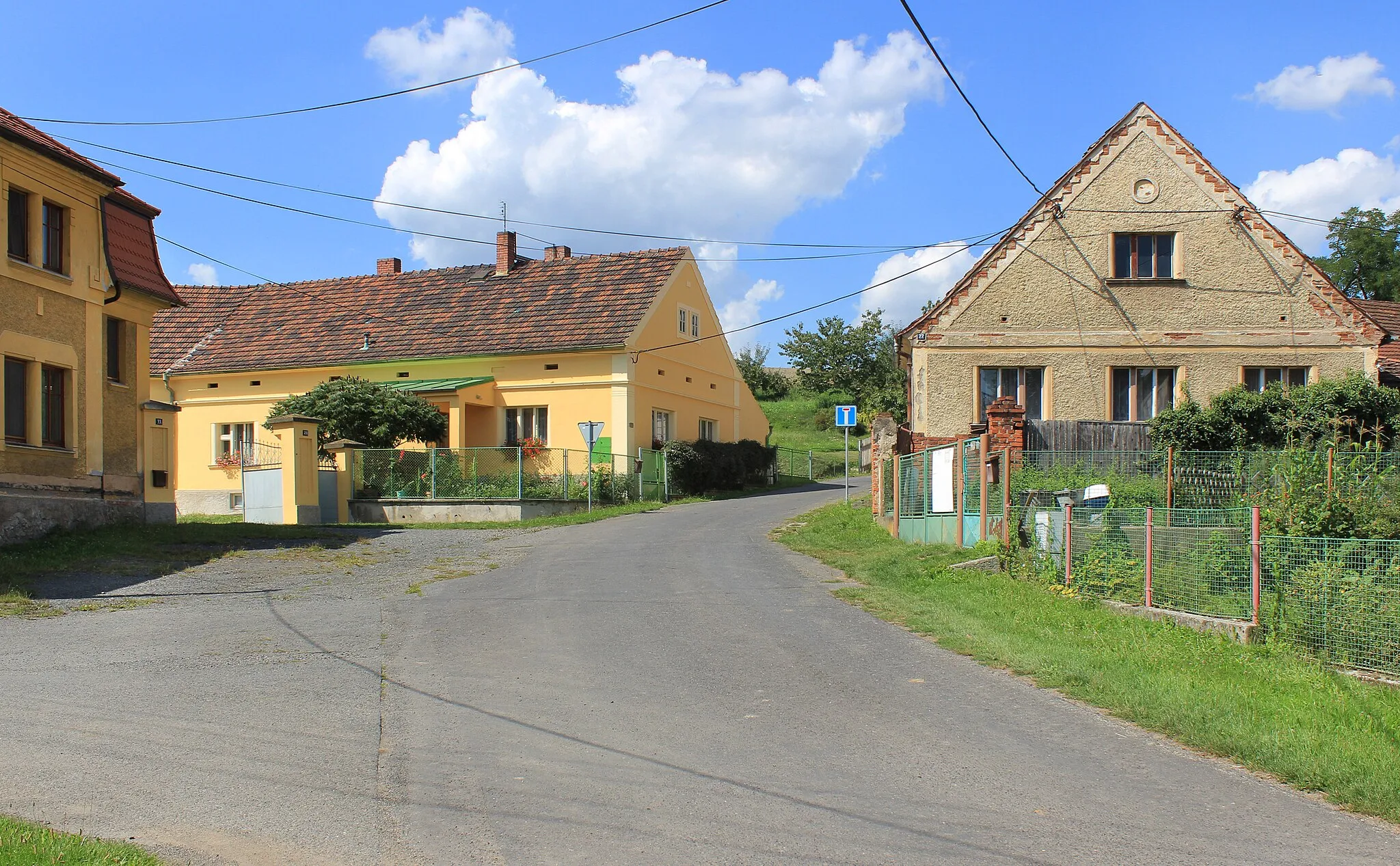 Photo showing: North part of Chotiměř, part of Blížejov, Czech Republic.
