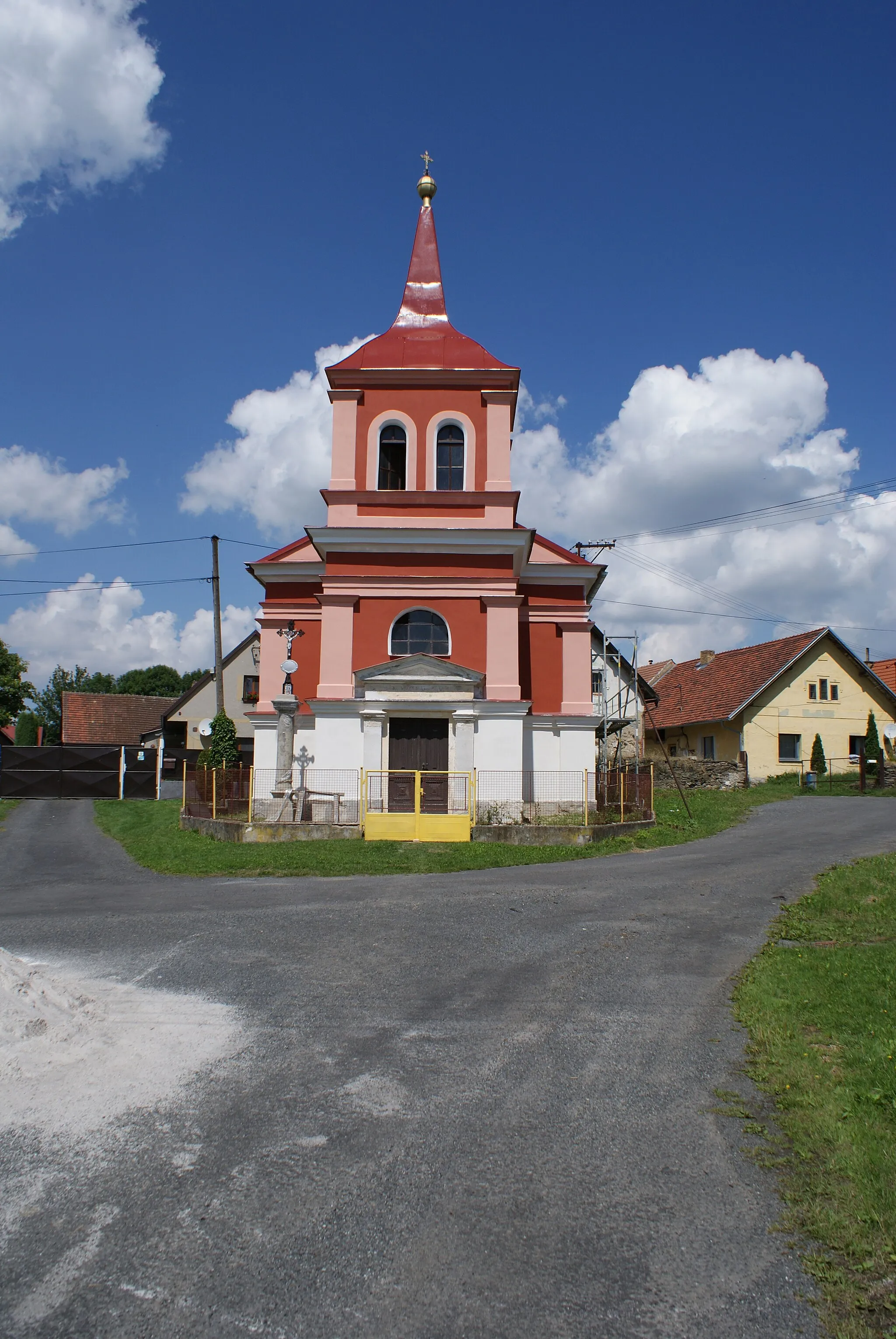 Photo showing: Radkovice (Měčín), a village in Klatovy District, Czech Rep., a chapel.