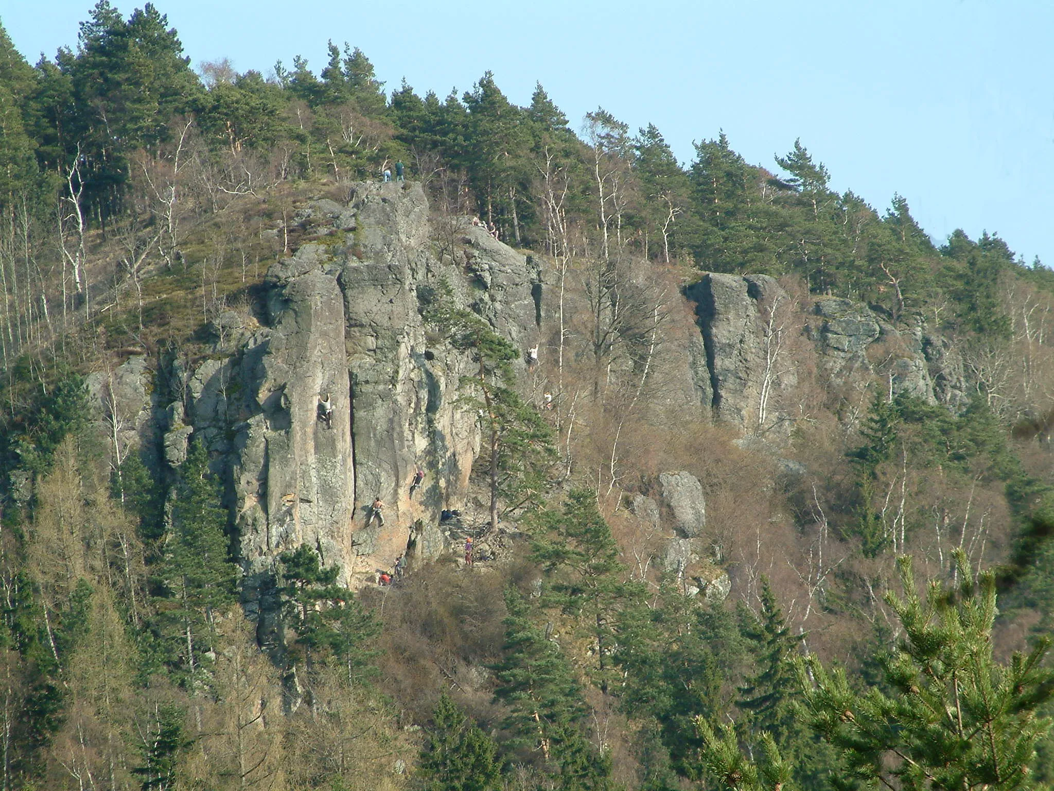 Photo showing: stěna s horolezci