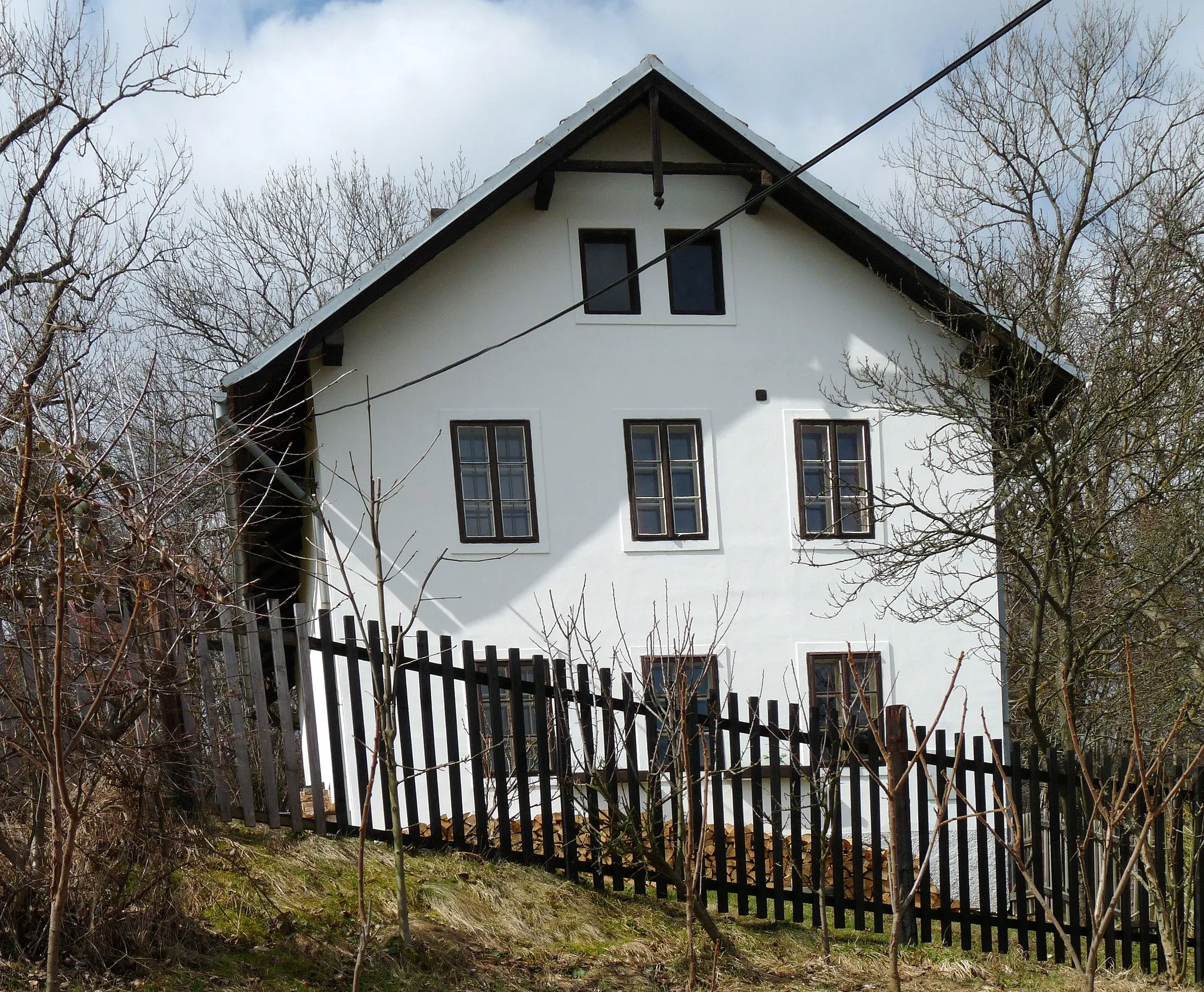 Photo showing: House No 107 the village of Machovice, South Bohemian Region, Czech Republic.