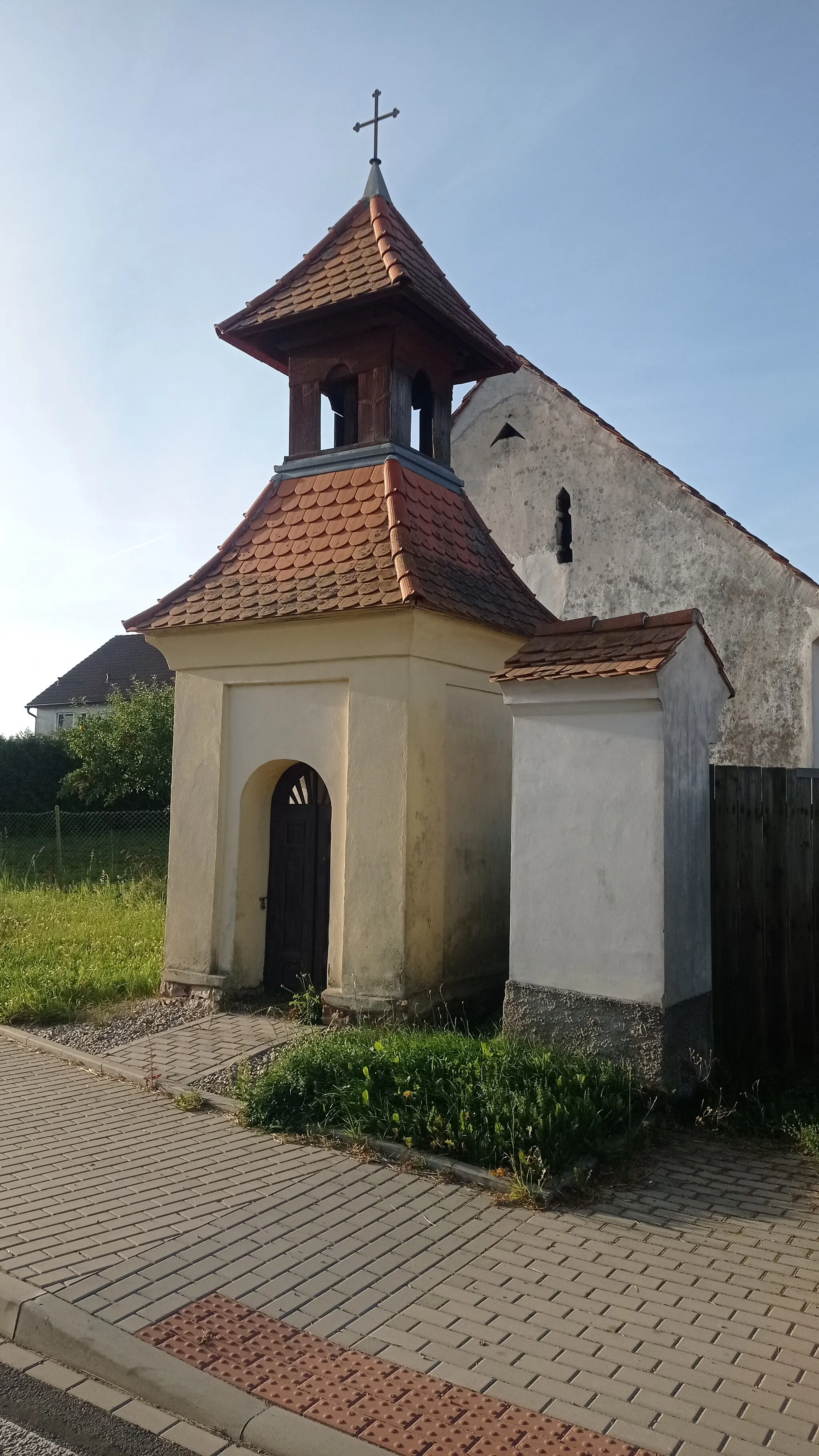 Photo showing: Kaple ve Vitince (kaple v obci Osek, okres Rokycany)