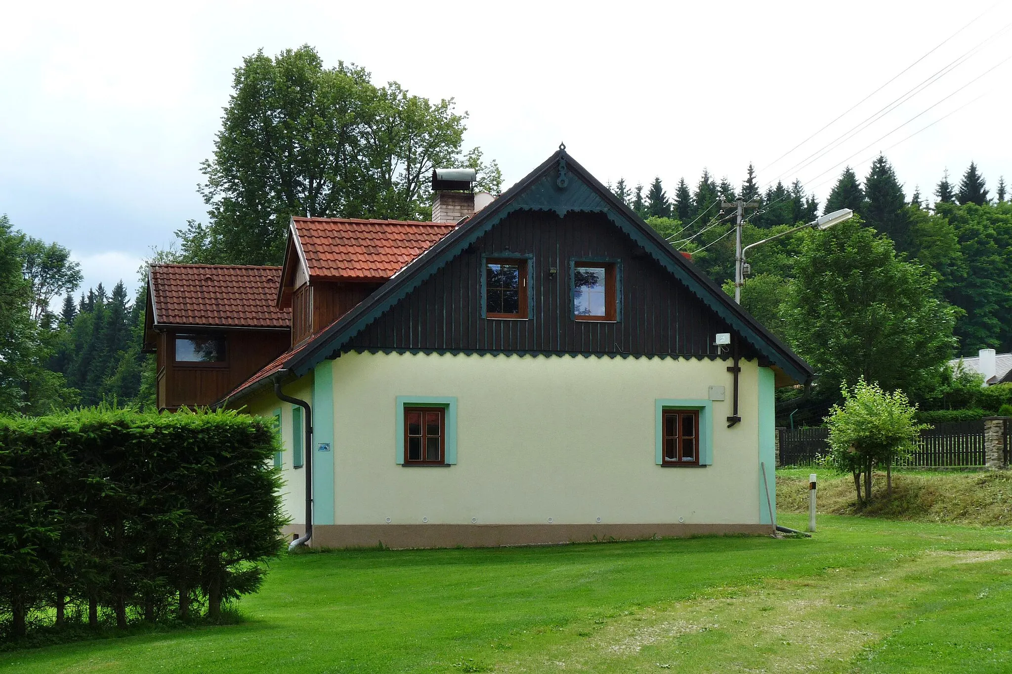 Photo showing: House No 8 in the village of Markov, Prachatice District, South Bohemian Region, Czech Republic.