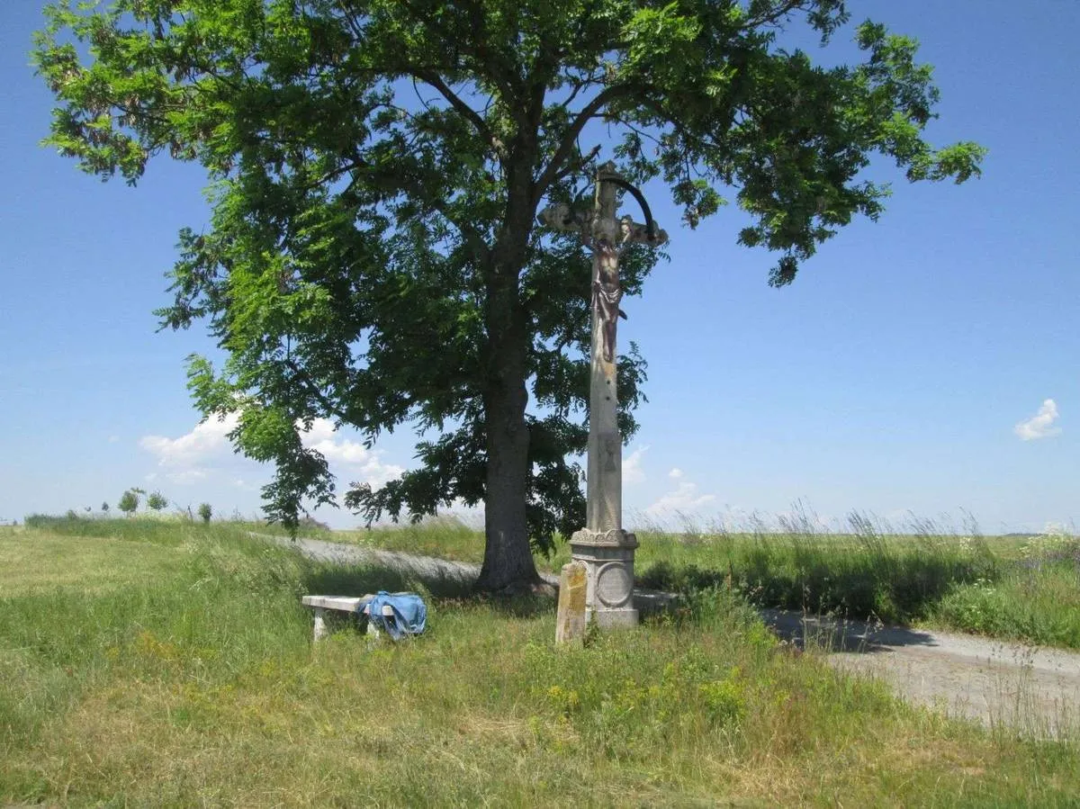 Photo showing: Wayside cross in Planá in Tachov District – entry no. 6605.