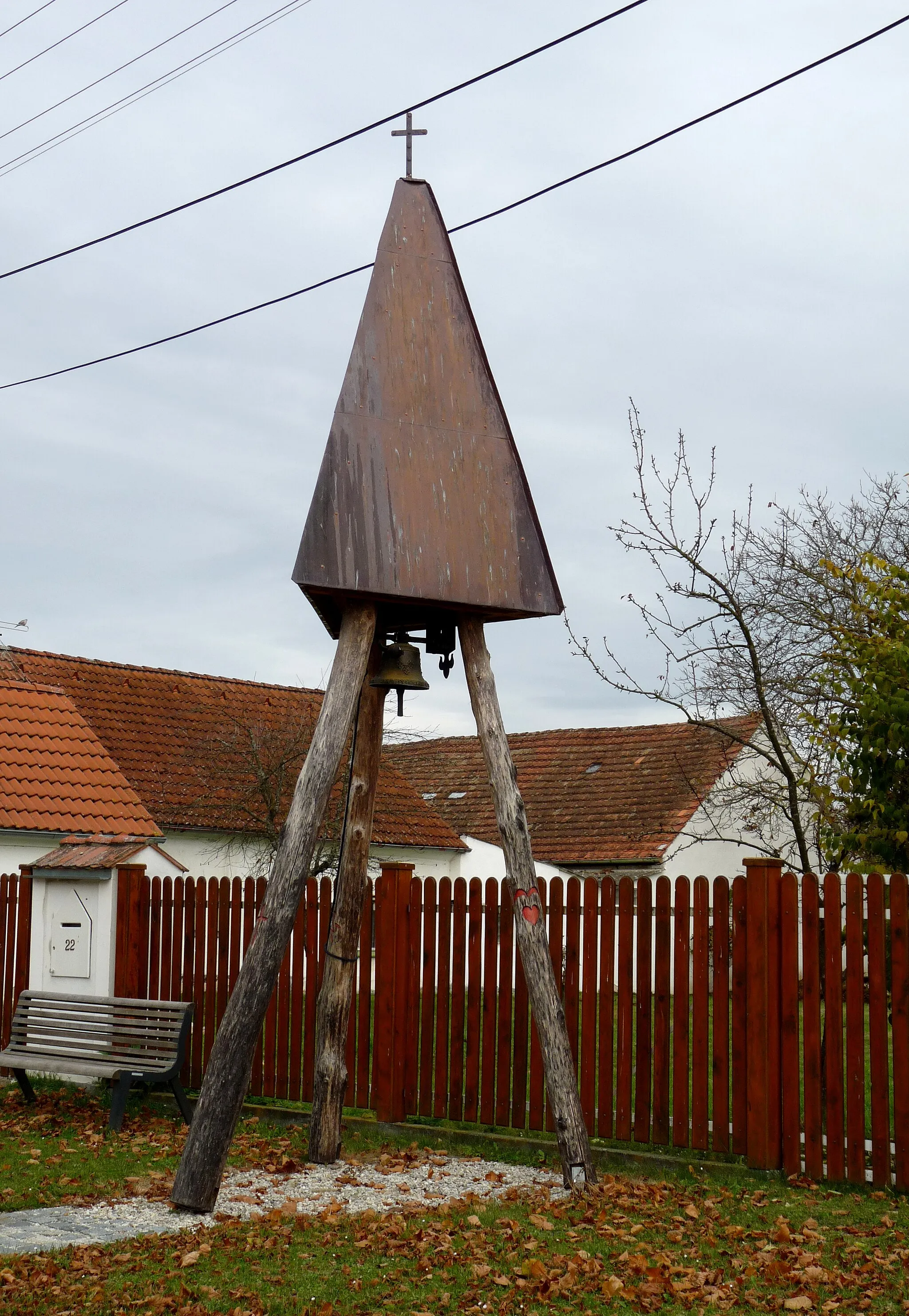 Photo showing: Bell tower in the village of Jamné, a small village, part of the municipality of Boršov nad Vltavou, South Bohemian Region, Czech Republic.