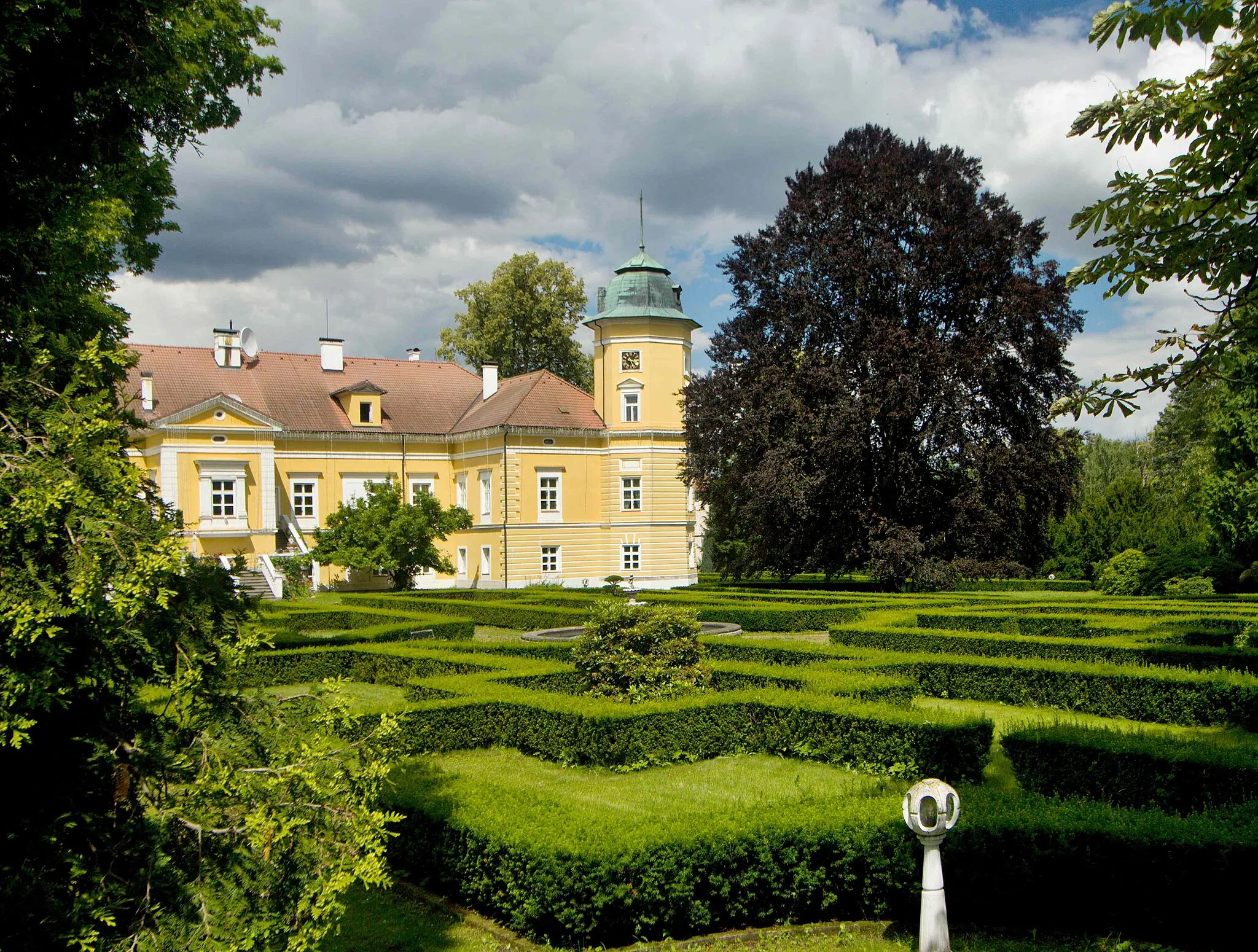 Photo showing: Chotoviny, okres Tábor, zámek