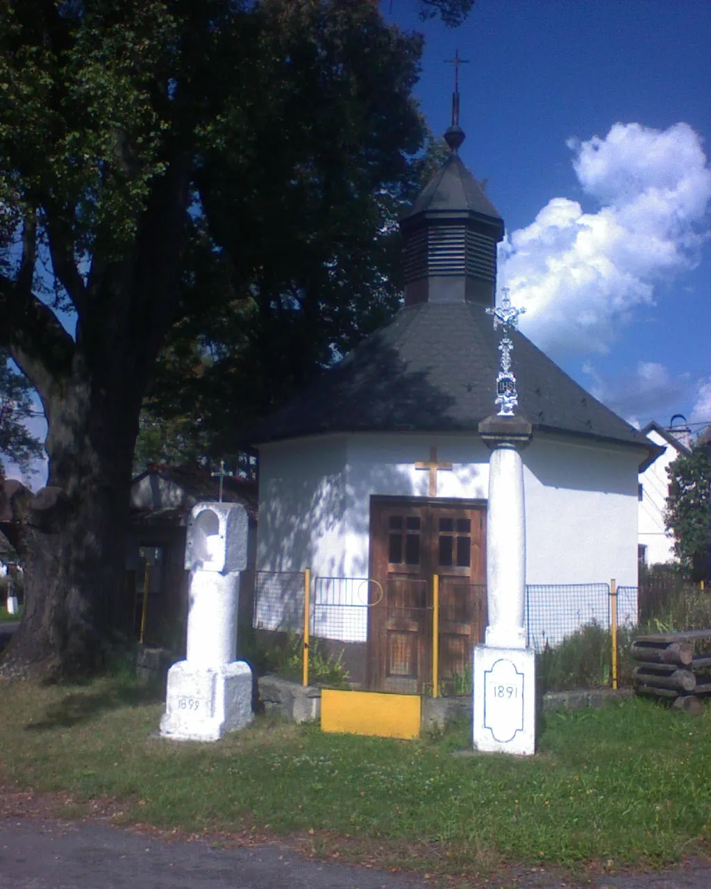 Photo showing: A chapel in Strážovice, near the village of Pačejov, Czech Republic