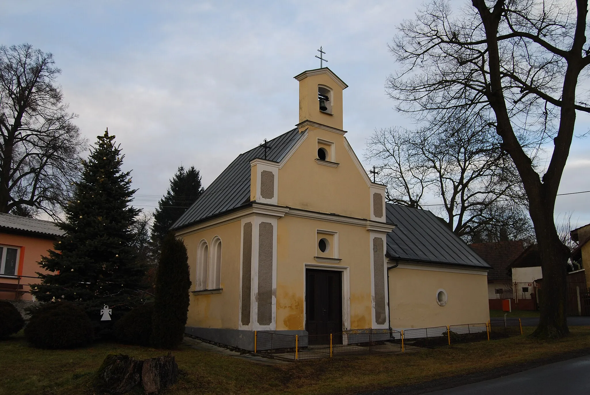 Photo showing: Návesní kaple. Vlásenice (Jistebnice). Okres Tábor. Kraj Jihočeský. Česká republika.
