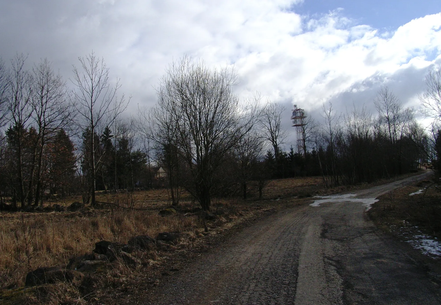 Photo showing: Retranslační věž na vrcholu Javorové skály