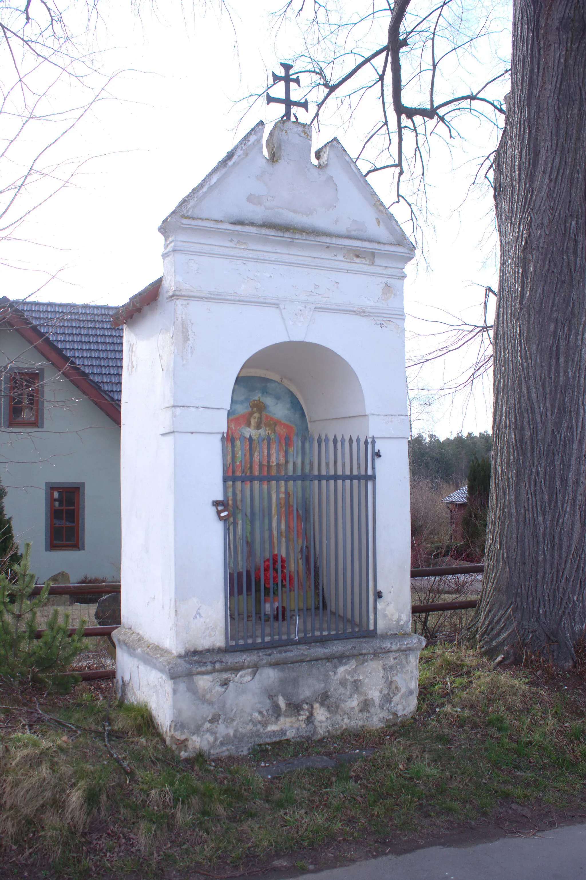 Photo showing: Kaplička ve vesnici Hradce