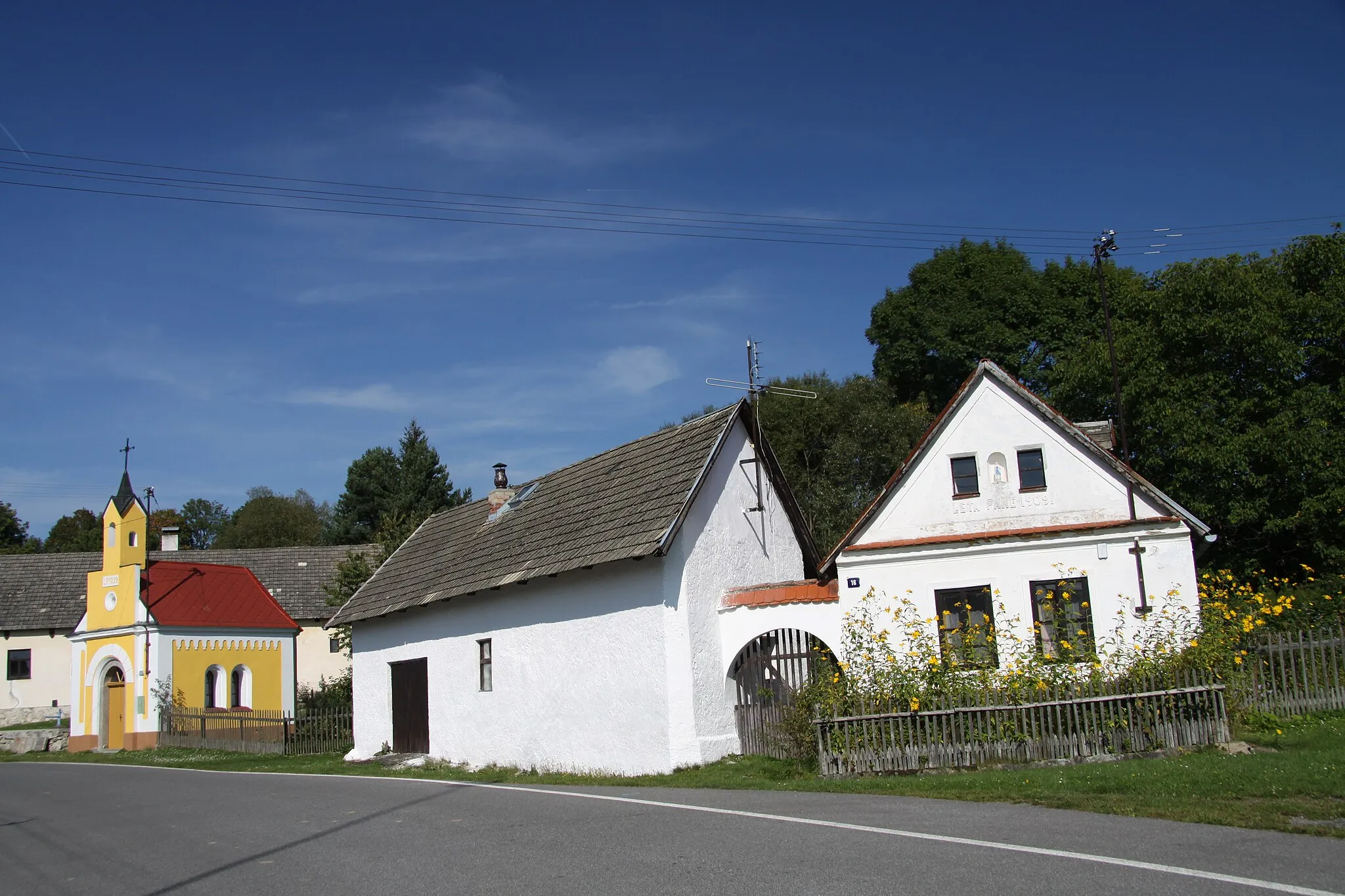 Photo showing: Střítež, part of Vlksice village in Písek District, Czech Republic