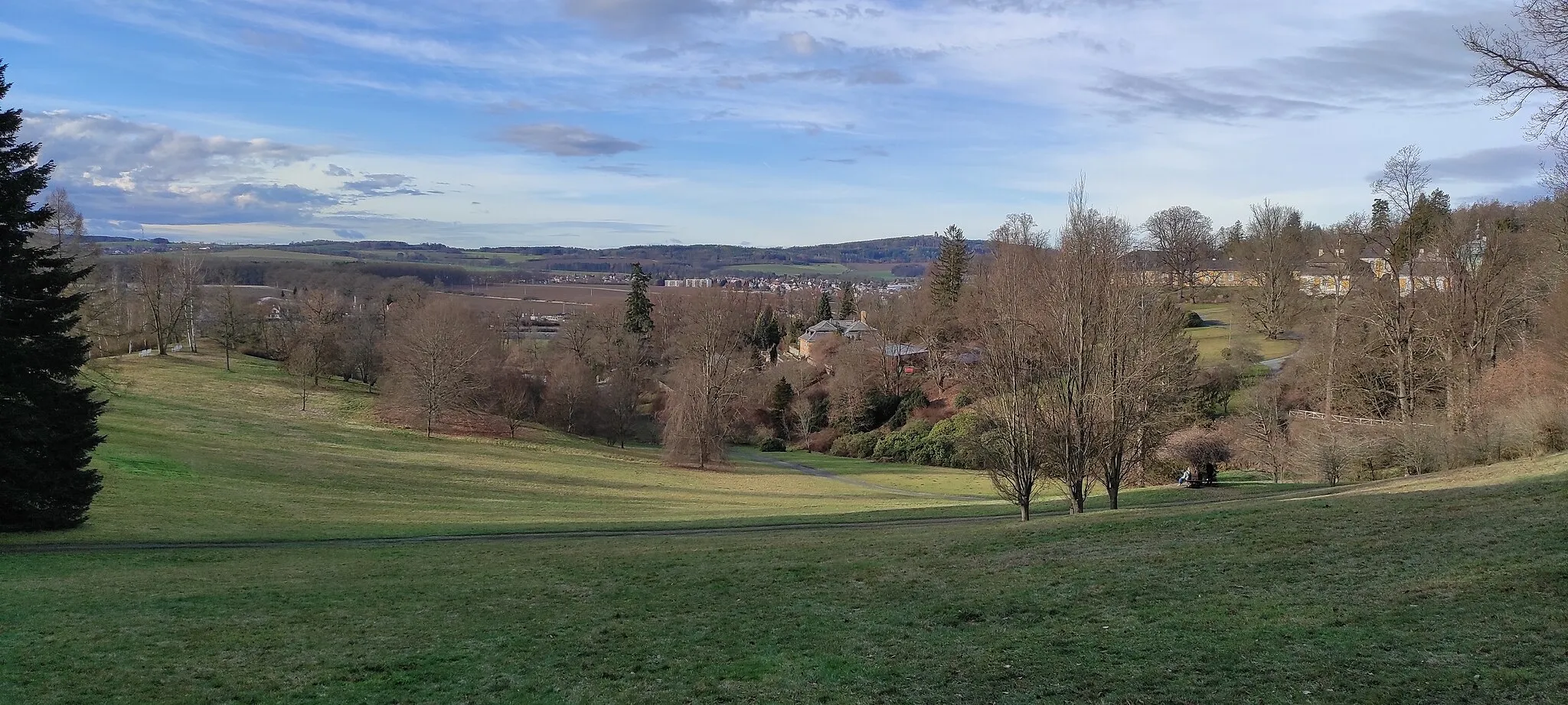 Photo showing: Park zámku Kozel z horní partie
