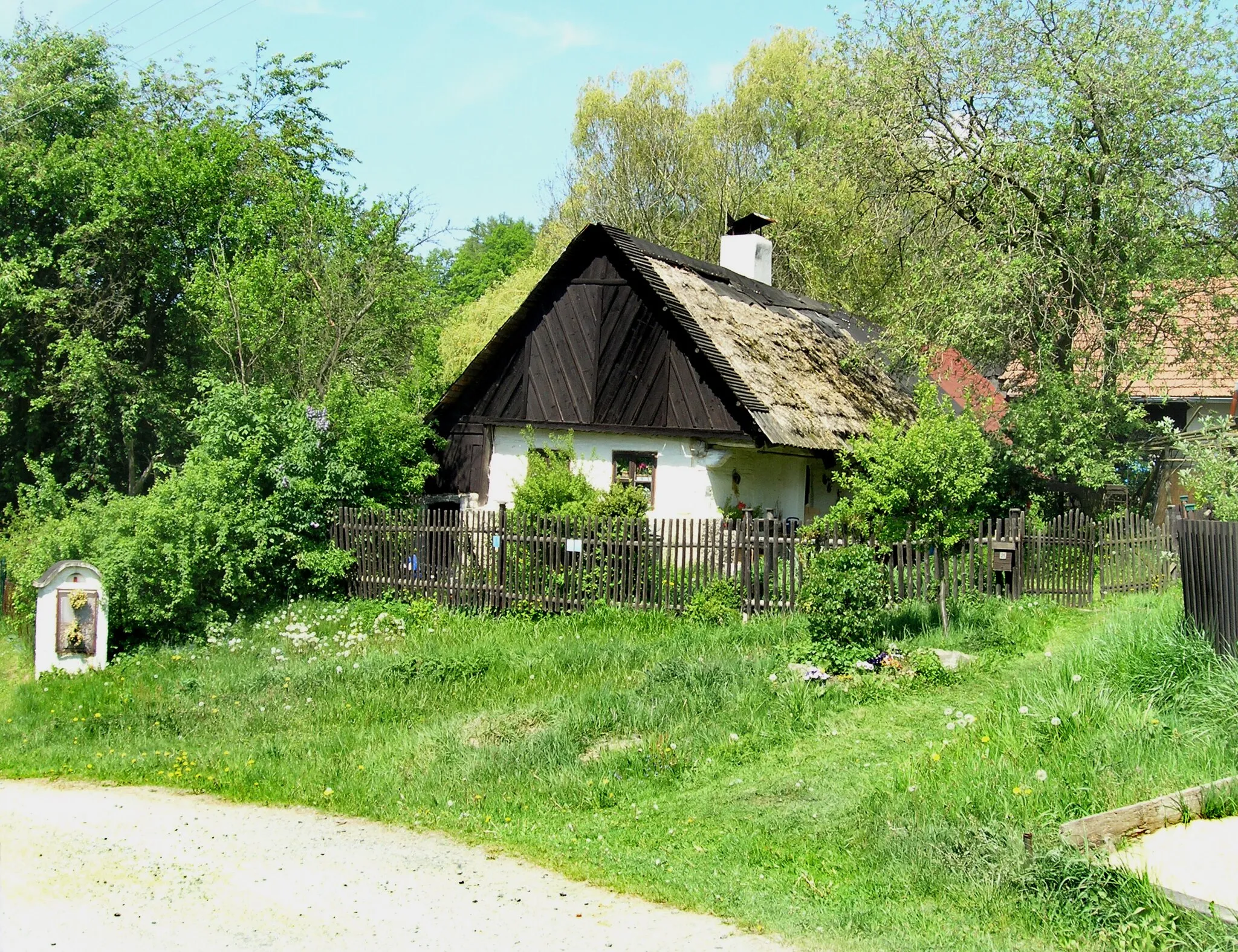 Photo showing: Old house in Velké Heřmanice, part of Heřmaničky village, Czech Republic