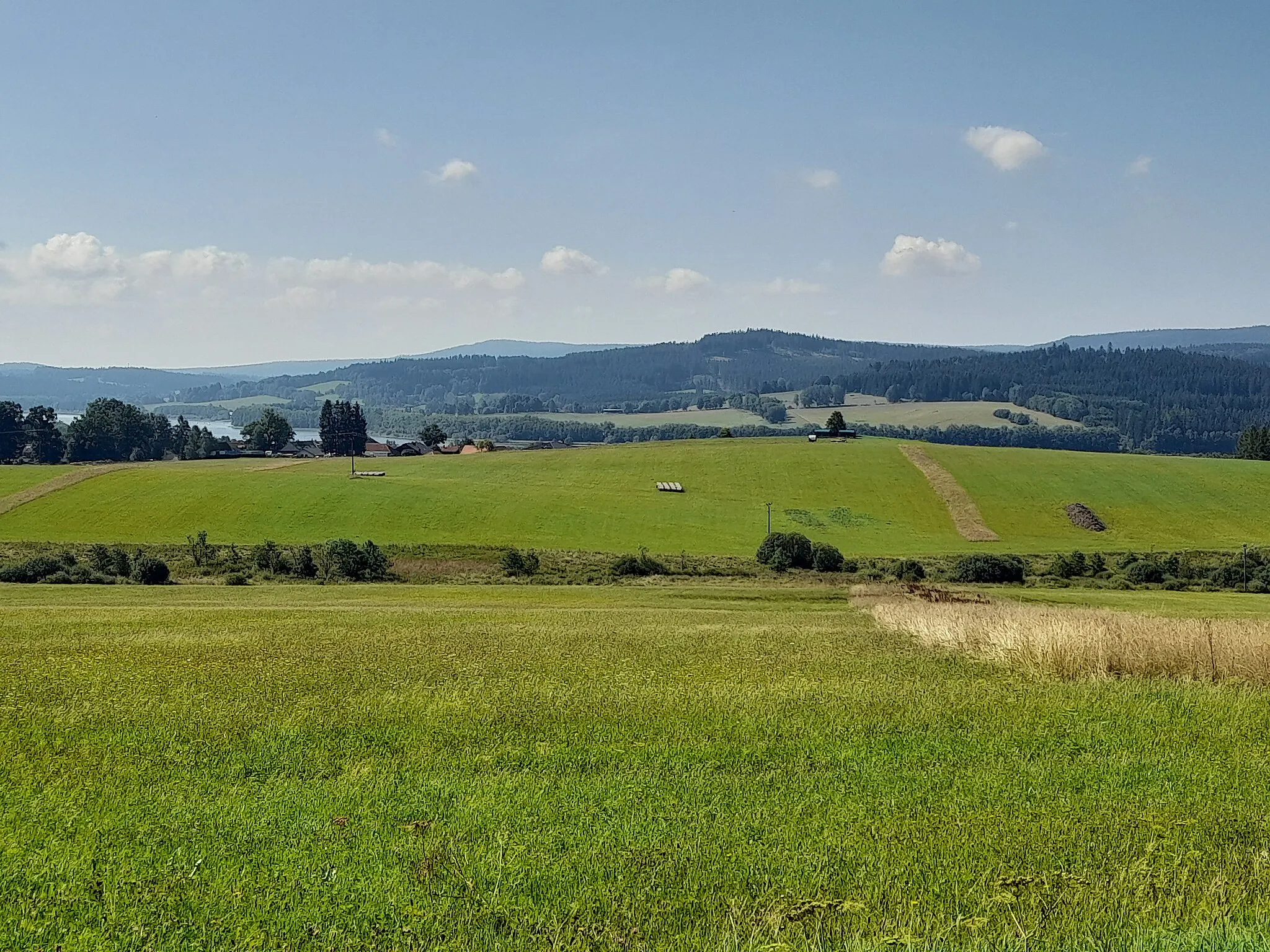 Photo showing: Pihlov, část obce Horní Planá - pohled od Maňavy