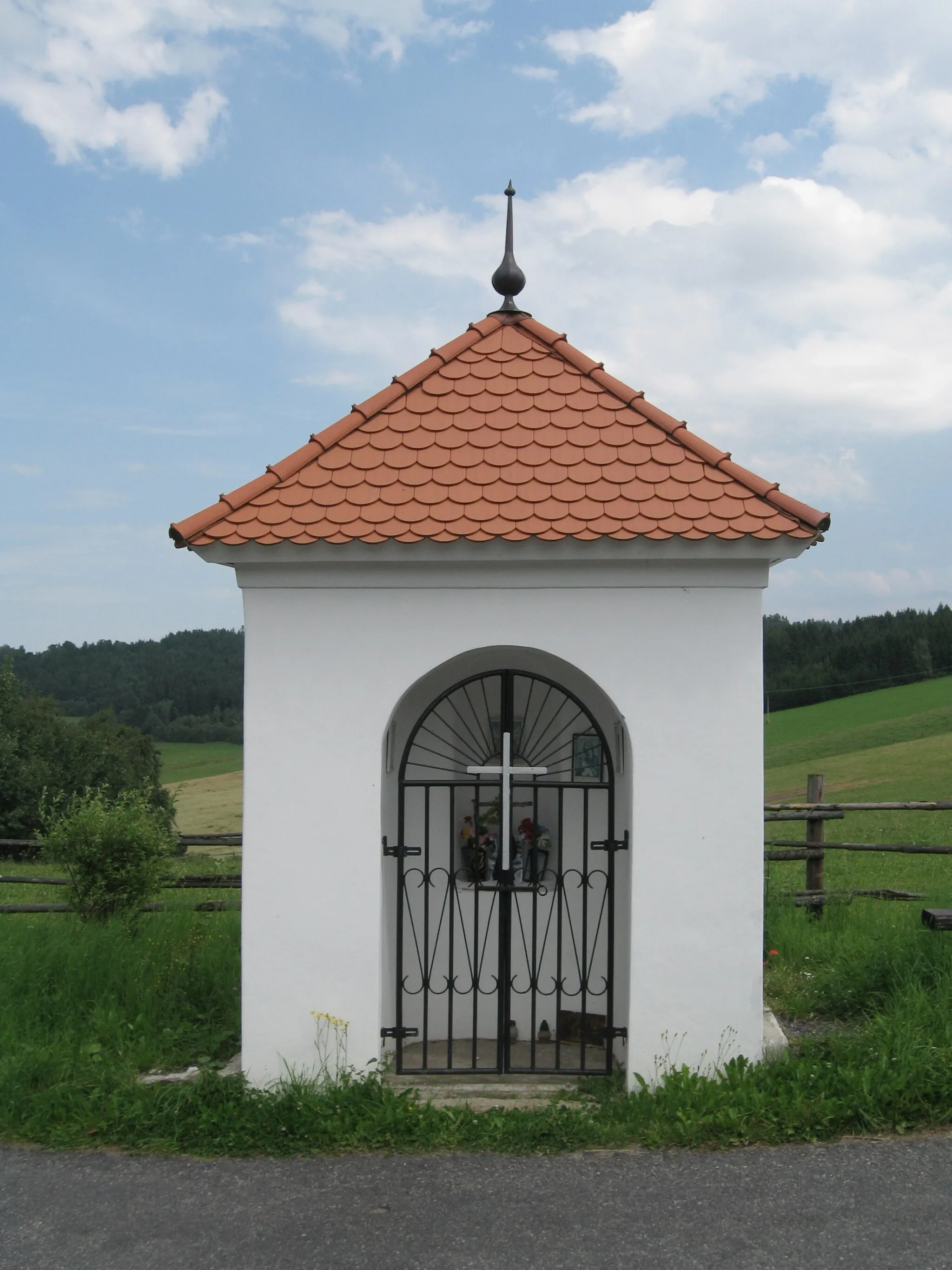Photo showing: Chapel in Dlouhá Ves - part Bohdašice, Klatovy district, Czech Republic.