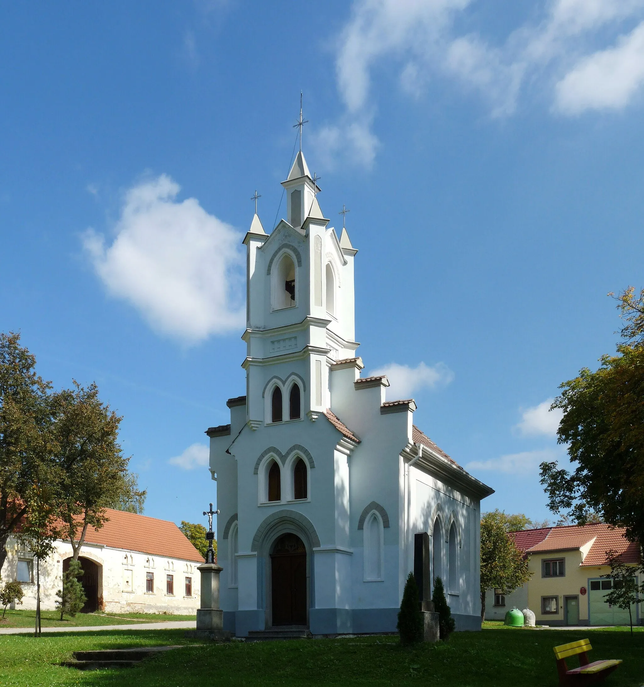 Photo showing: Chapel in the village of Velice, České Budějovice District, South Bohemian Region, Czech Republic.