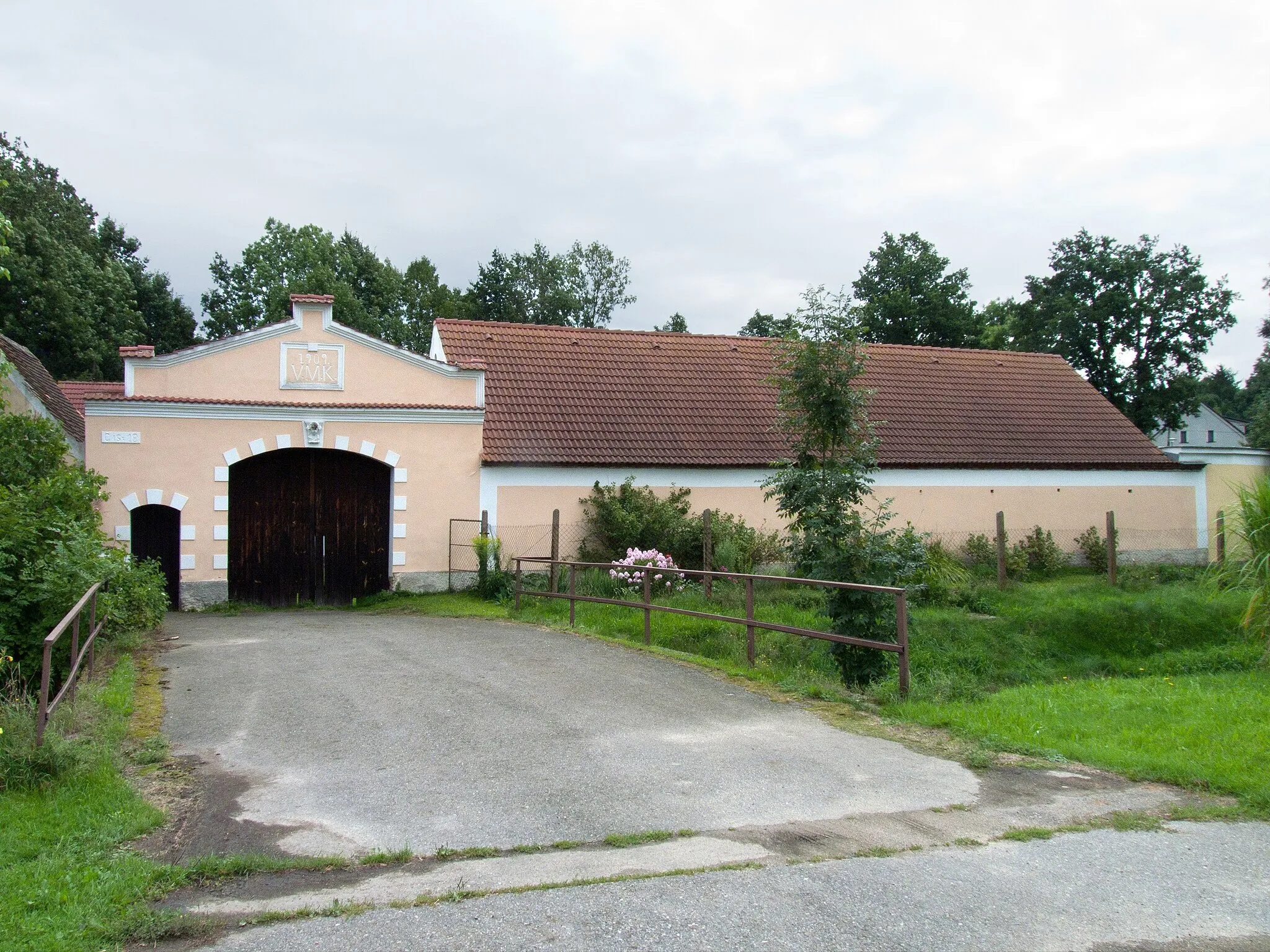 Photo showing: House No 18 in the village of Bohunice, České Budějovice District, Czech Republic