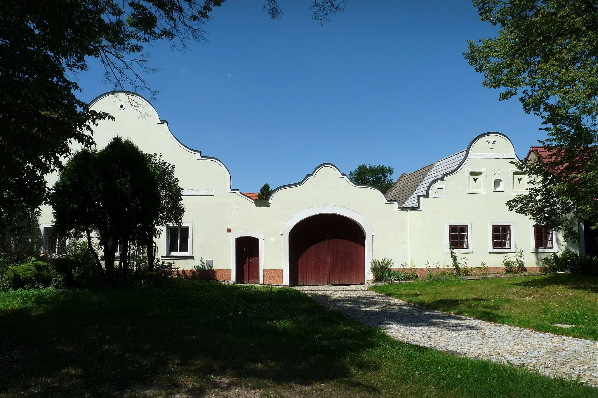 Photo showing: House No 7 in the village of Opatovice, part of Hrdějovice, České Budějovice District, Czech Republic.