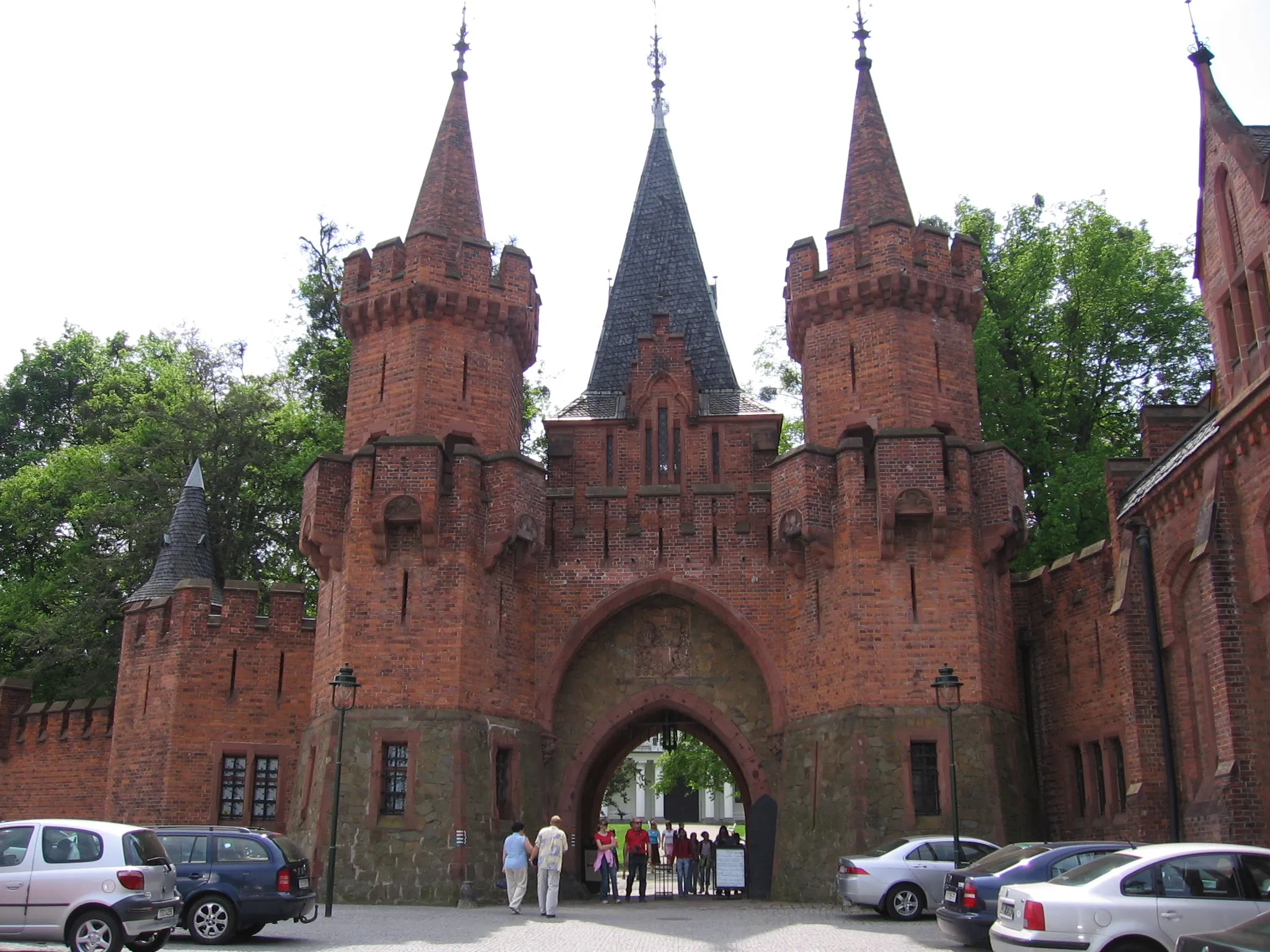 Photo showing: castle Hradec nad Moravicí, Czech Republic

- entrance