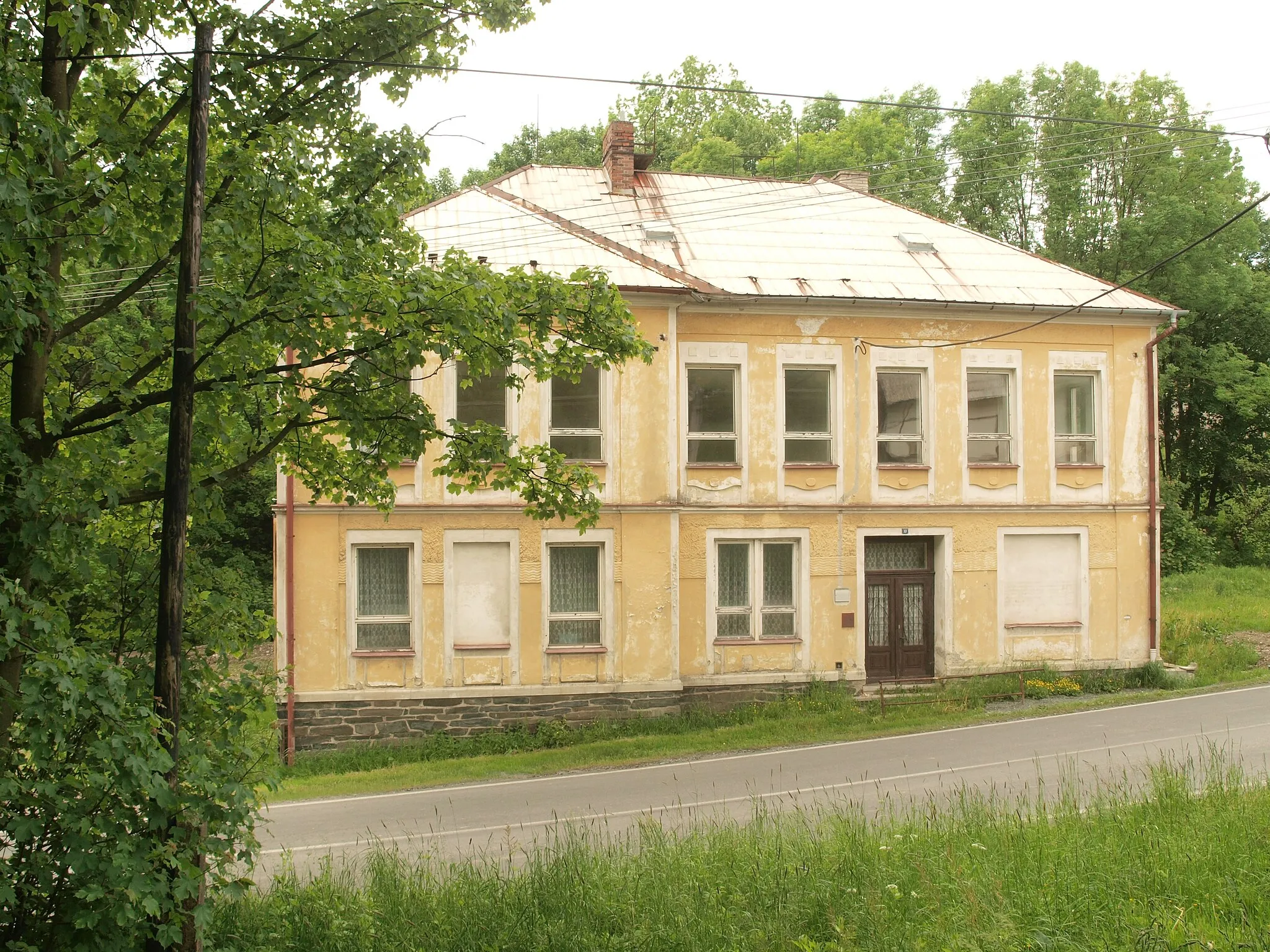 Photo showing: Budova bývalé školy v Ondřejově, místní části Rýmařova