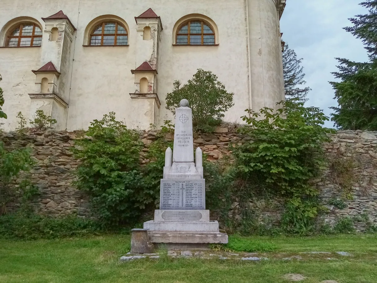 Photo showing: War memorial in Bruntál in Bruntál District – entry no. 42666.
