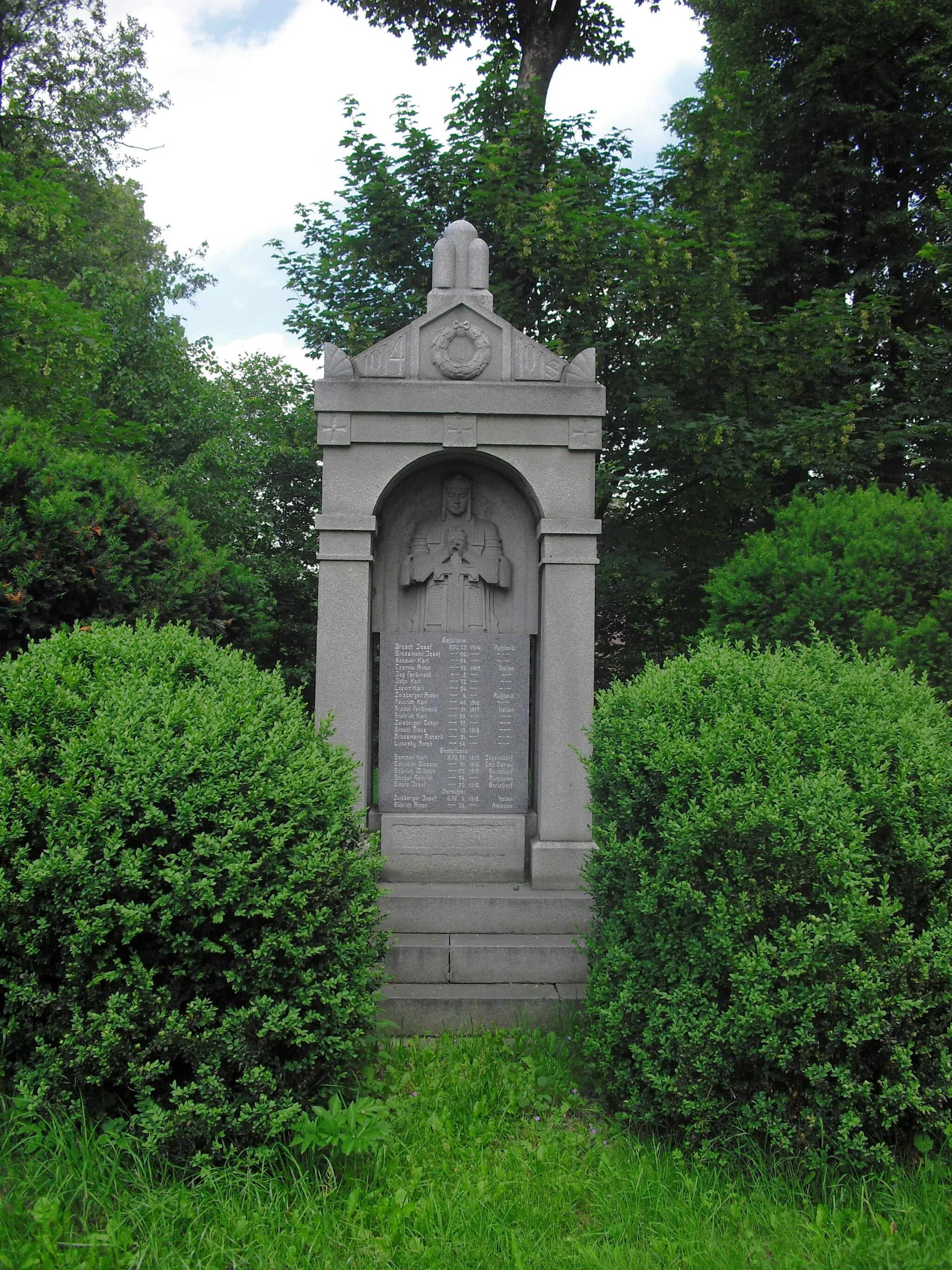 Photo showing: Fulnek, Nový Jičín District, Czech Republic, part Jerlochovice. Monument to victims of the First World War.